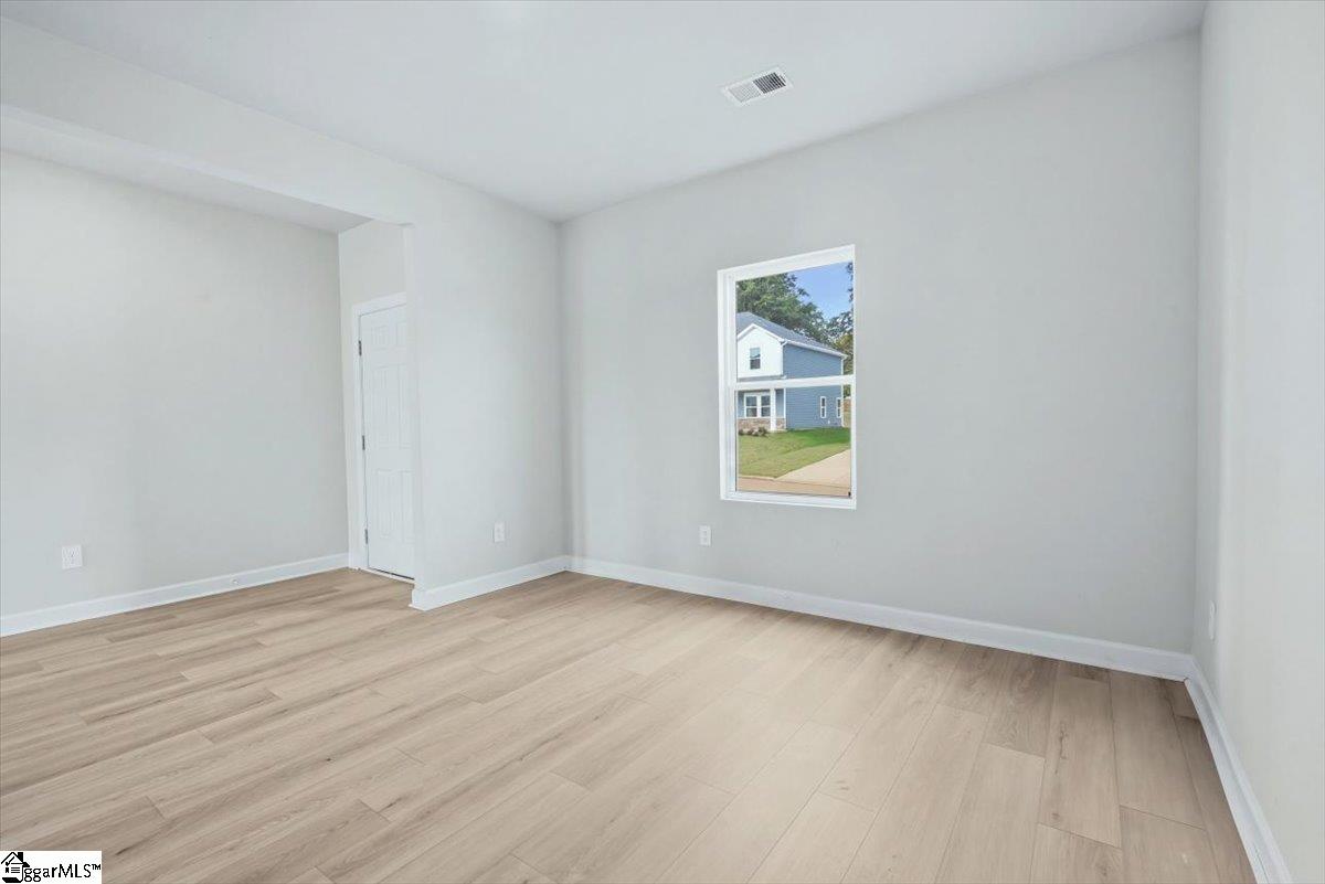 1525 Erindale Drive Property Photo 6