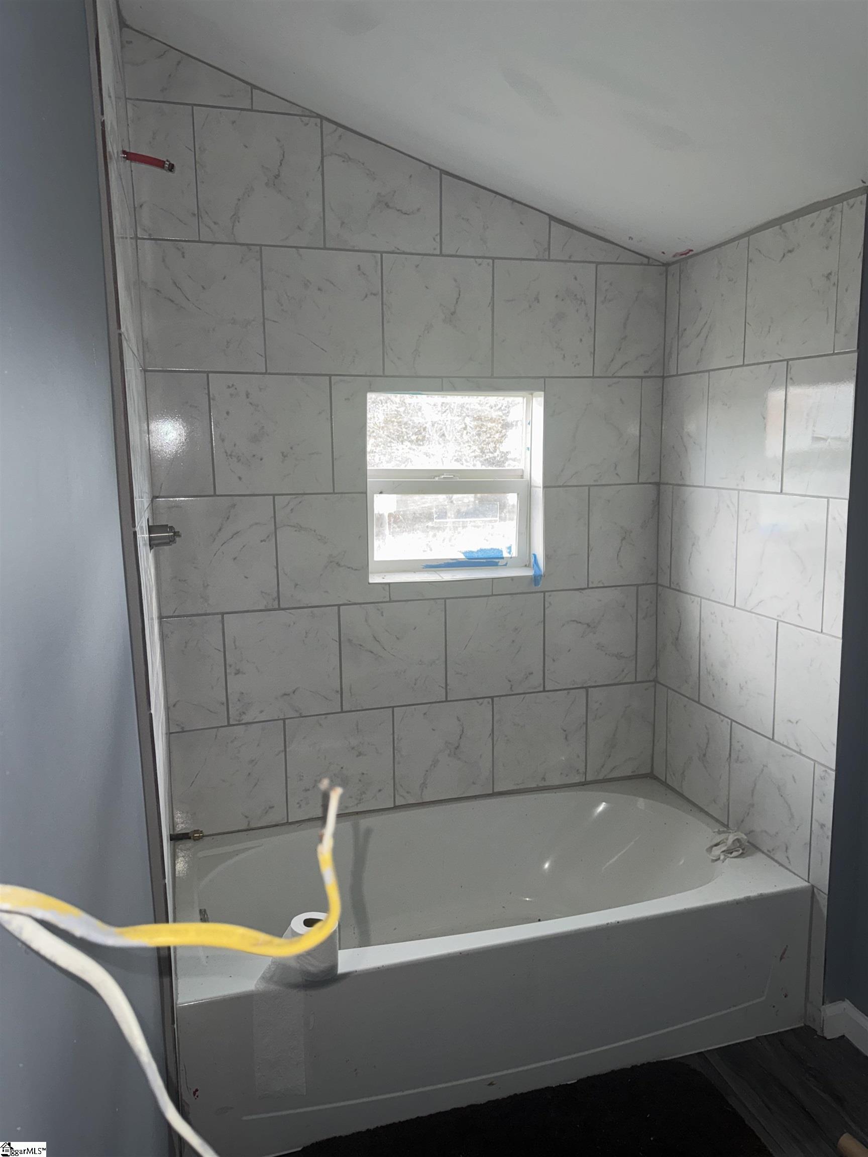 330 B Street Property Photo 4