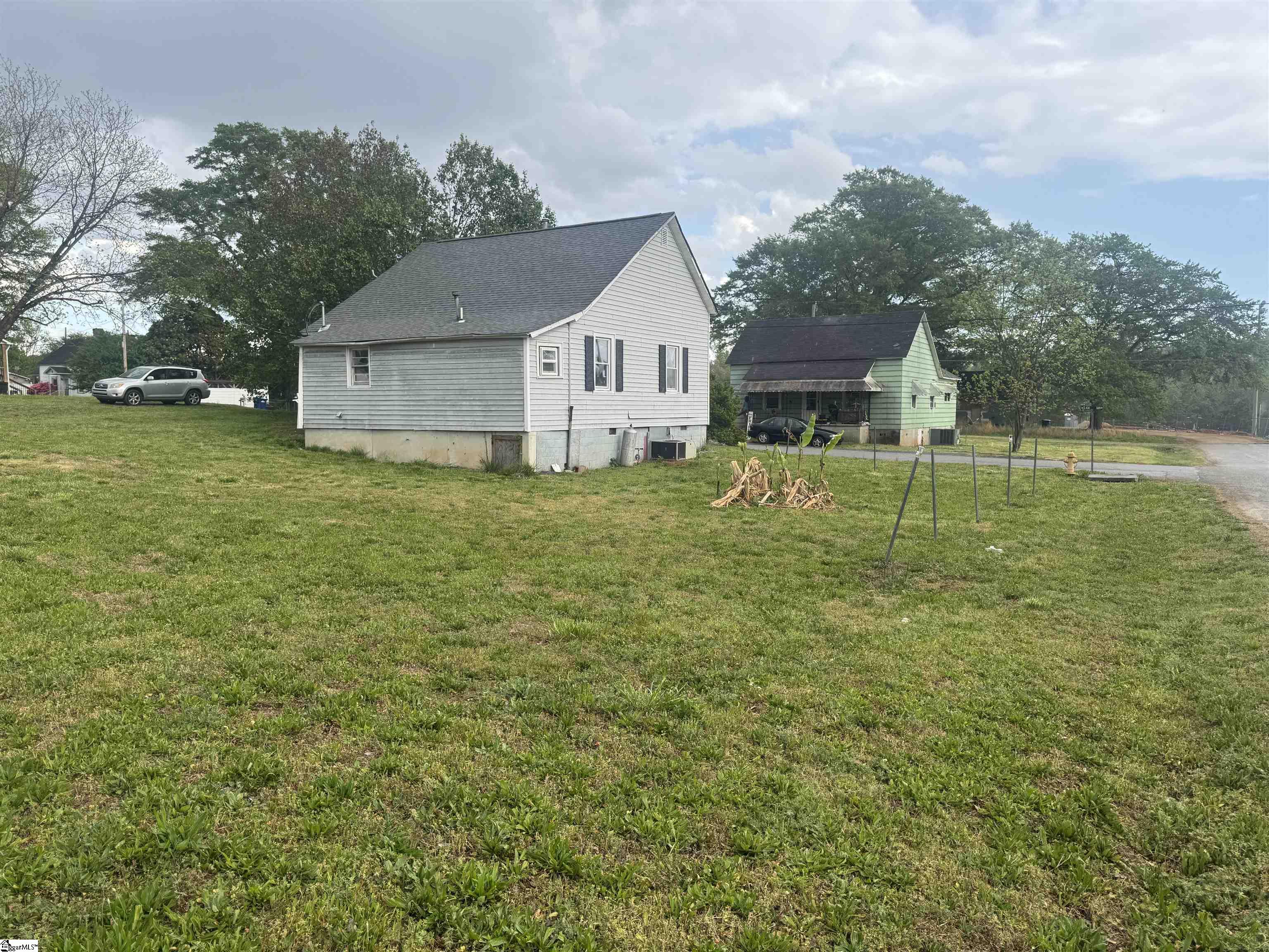 330 B Street Property Photo 8
