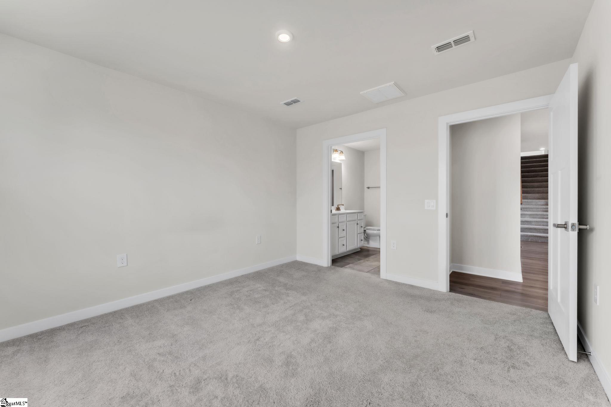 901 Leyburn Lane Property Photo 18