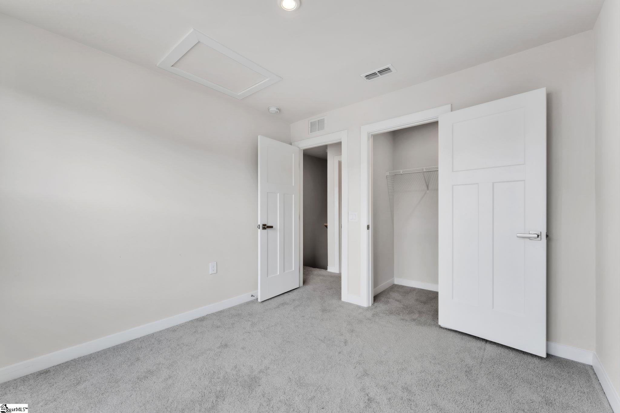 901 Leyburn Lane Property Photo 25