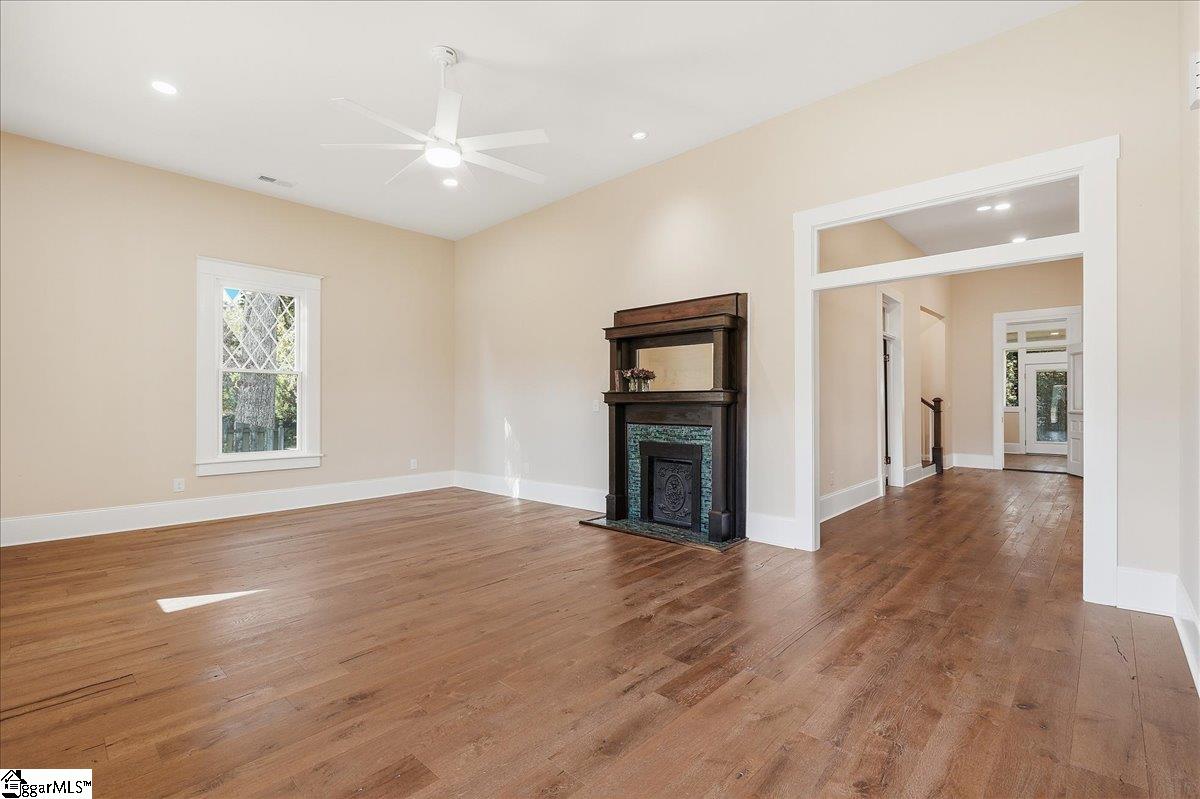 200 South C Street Property Photo 7