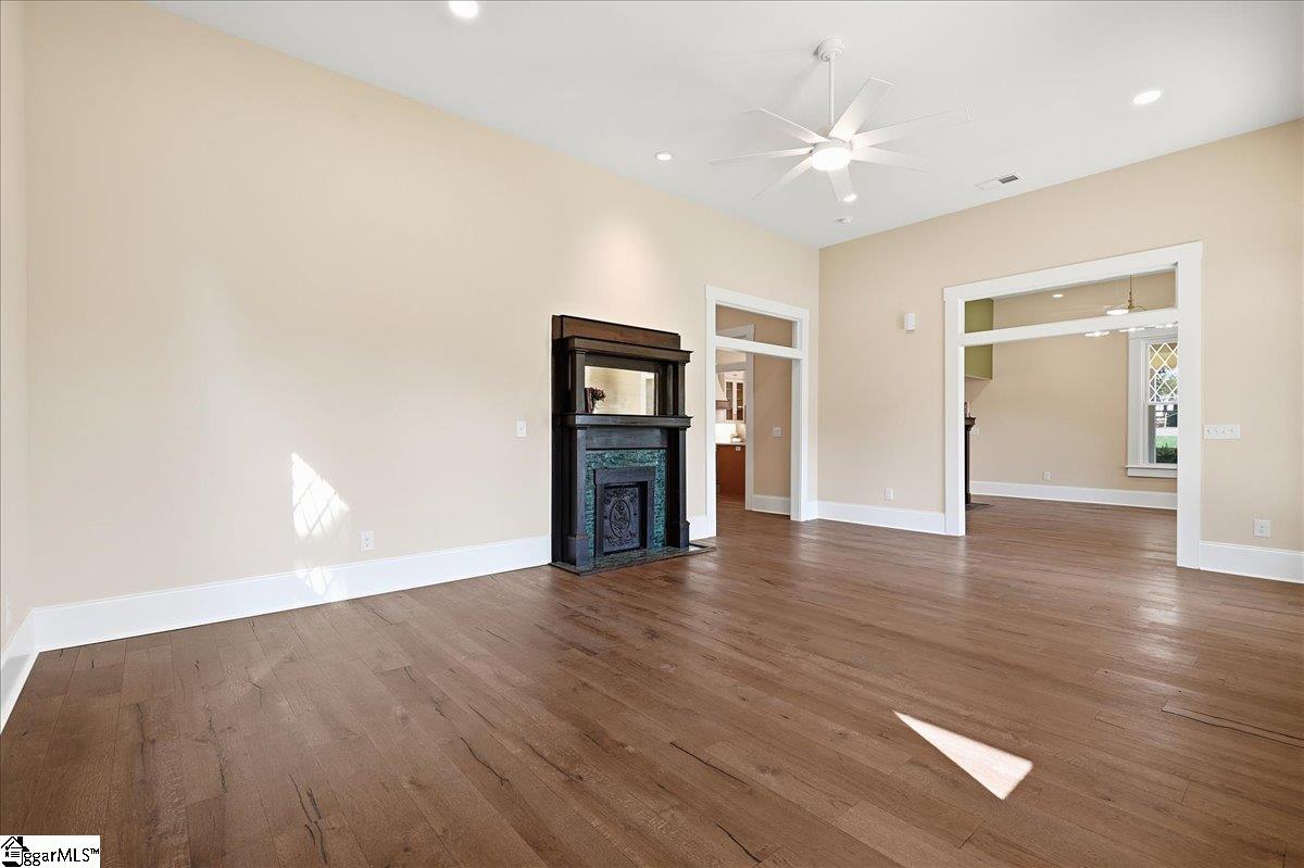 200 South C Street Property Photo 8