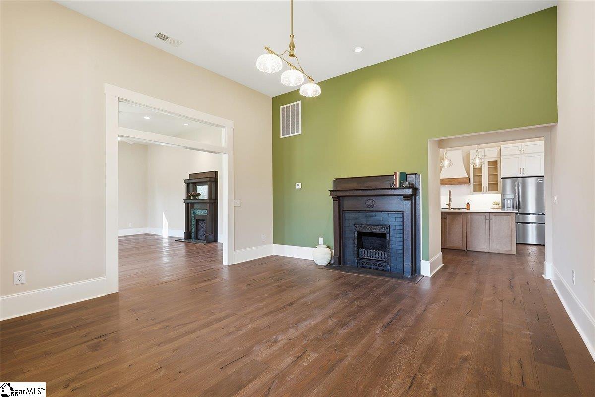 200 South C Street Property Photo 16
