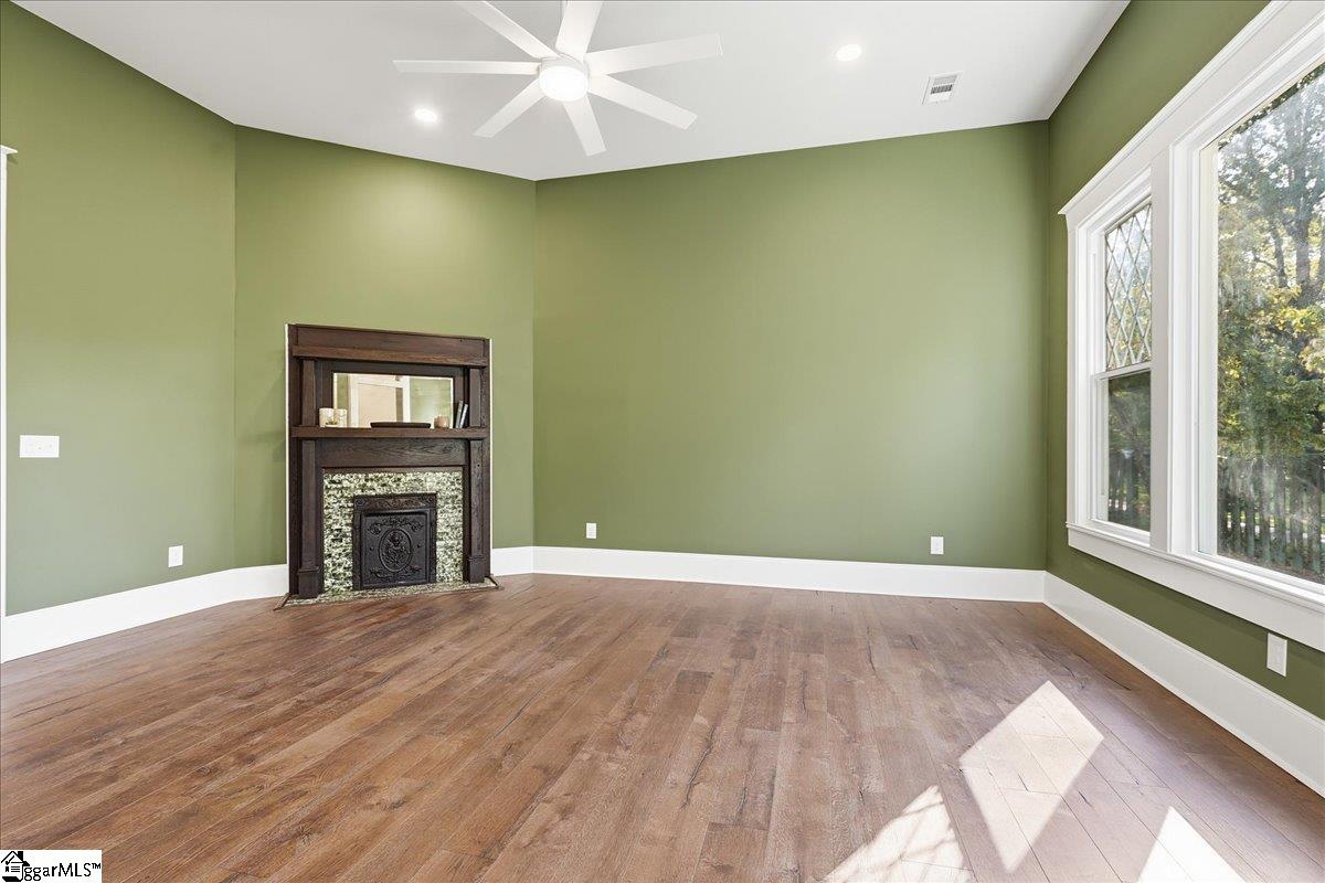 200 South C Street Property Photo 25
