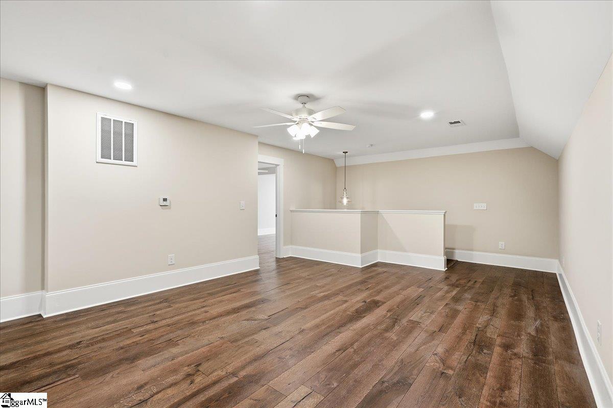 200 South C Street Property Photo 34