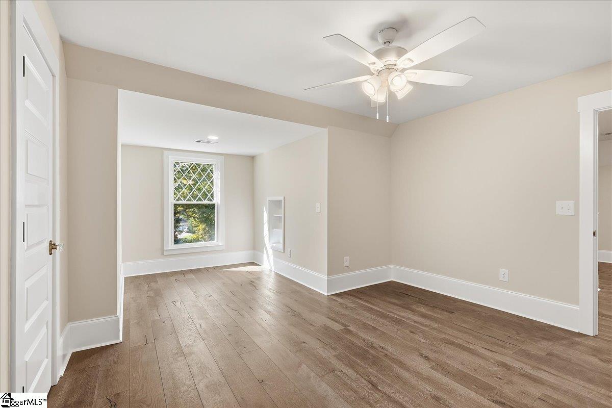 200 South C Street Property Photo 38