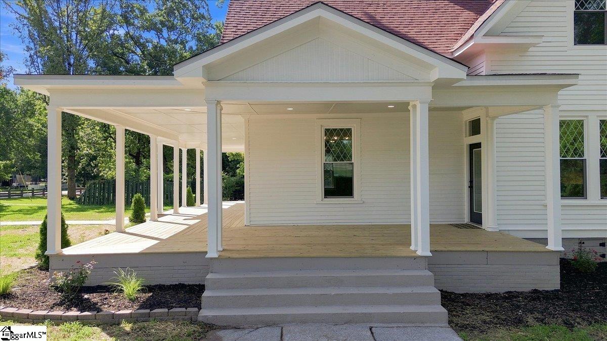200 South C Street Property Photo 42