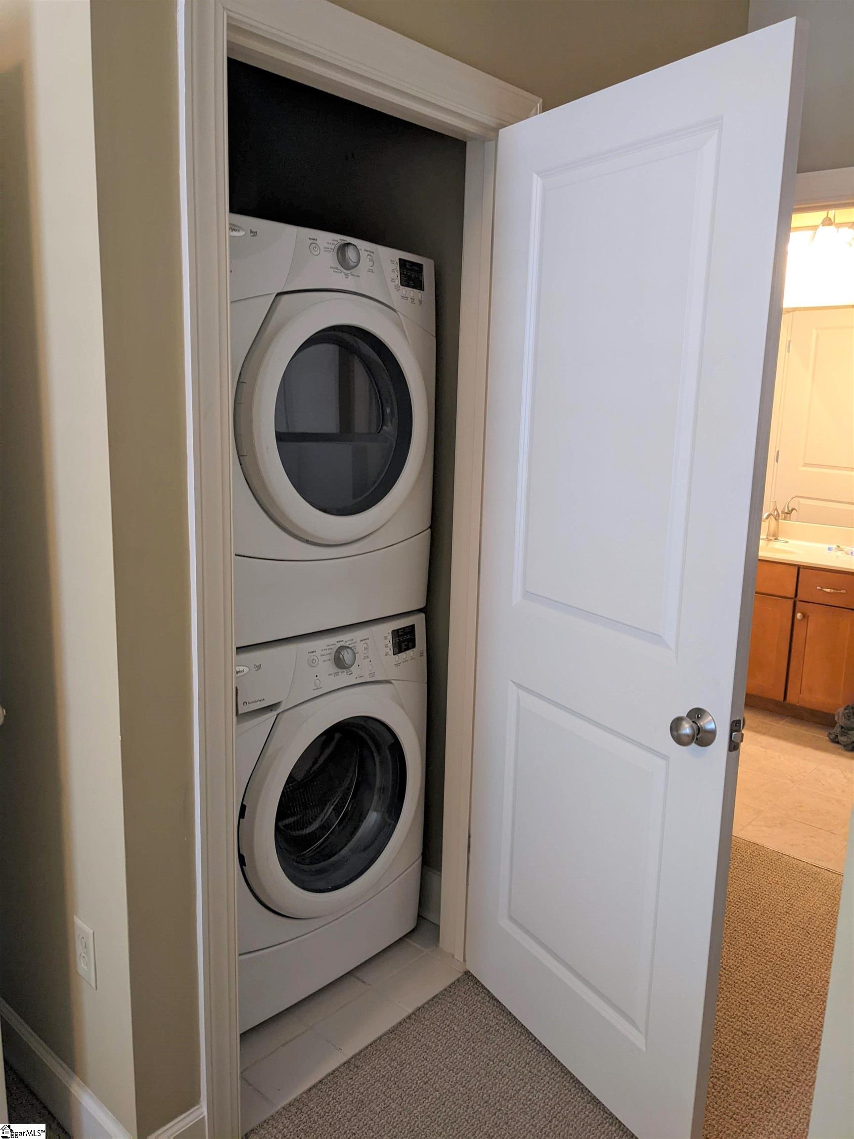 155 E Broad Street Property Photo 15
