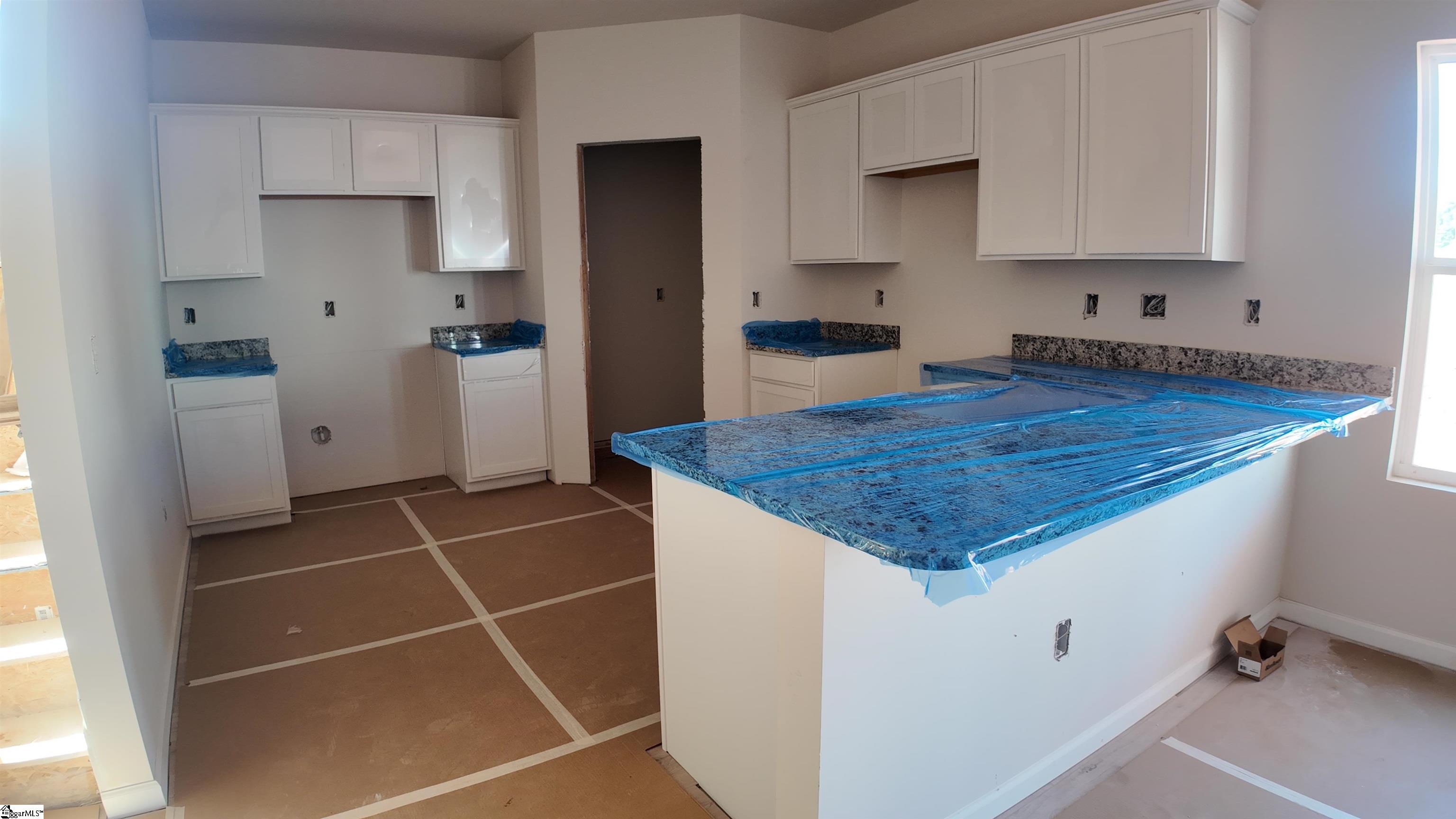 504 Cedar Valley Drive Property Photo 3