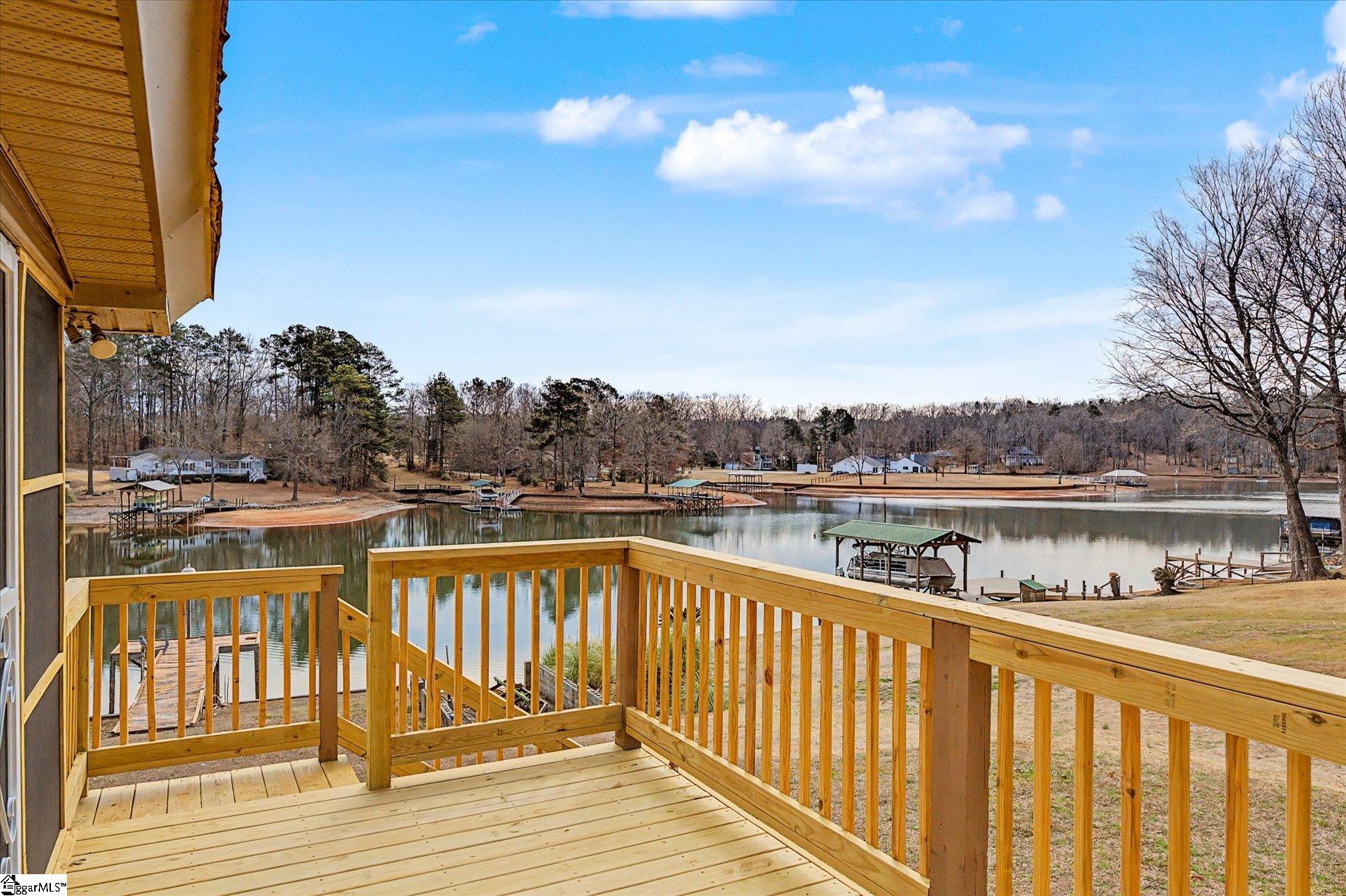 694 Holloway Cove Road Property Photo 2