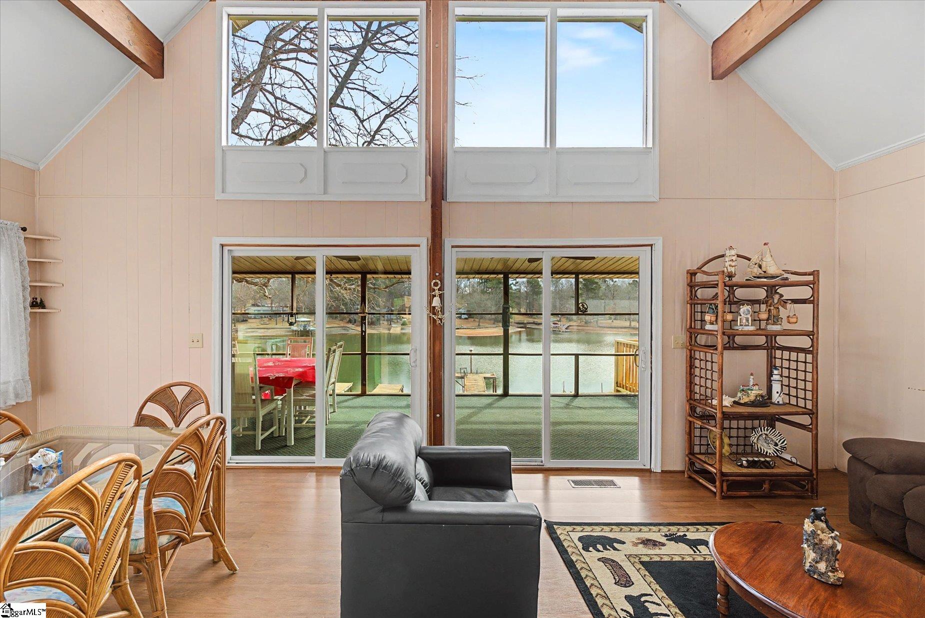 694 Holloway Cove Road Property Photo 3