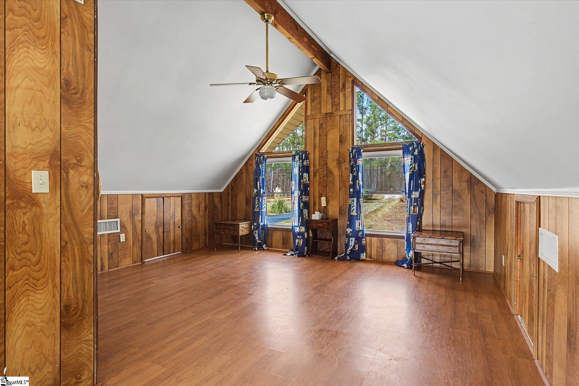 694 Holloway Cove Road Property Photo 16