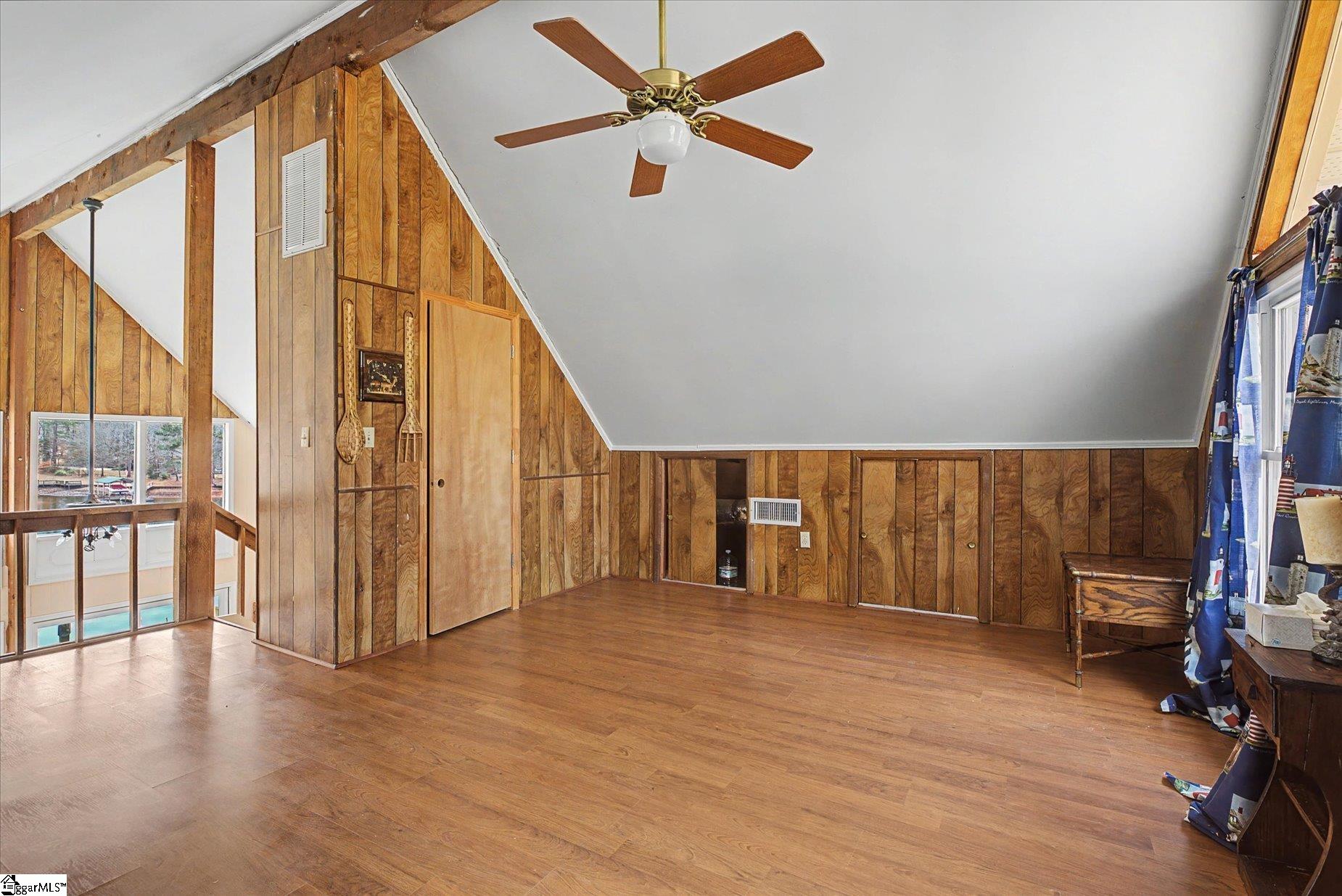 694 Holloway Cove Road Property Photo 18