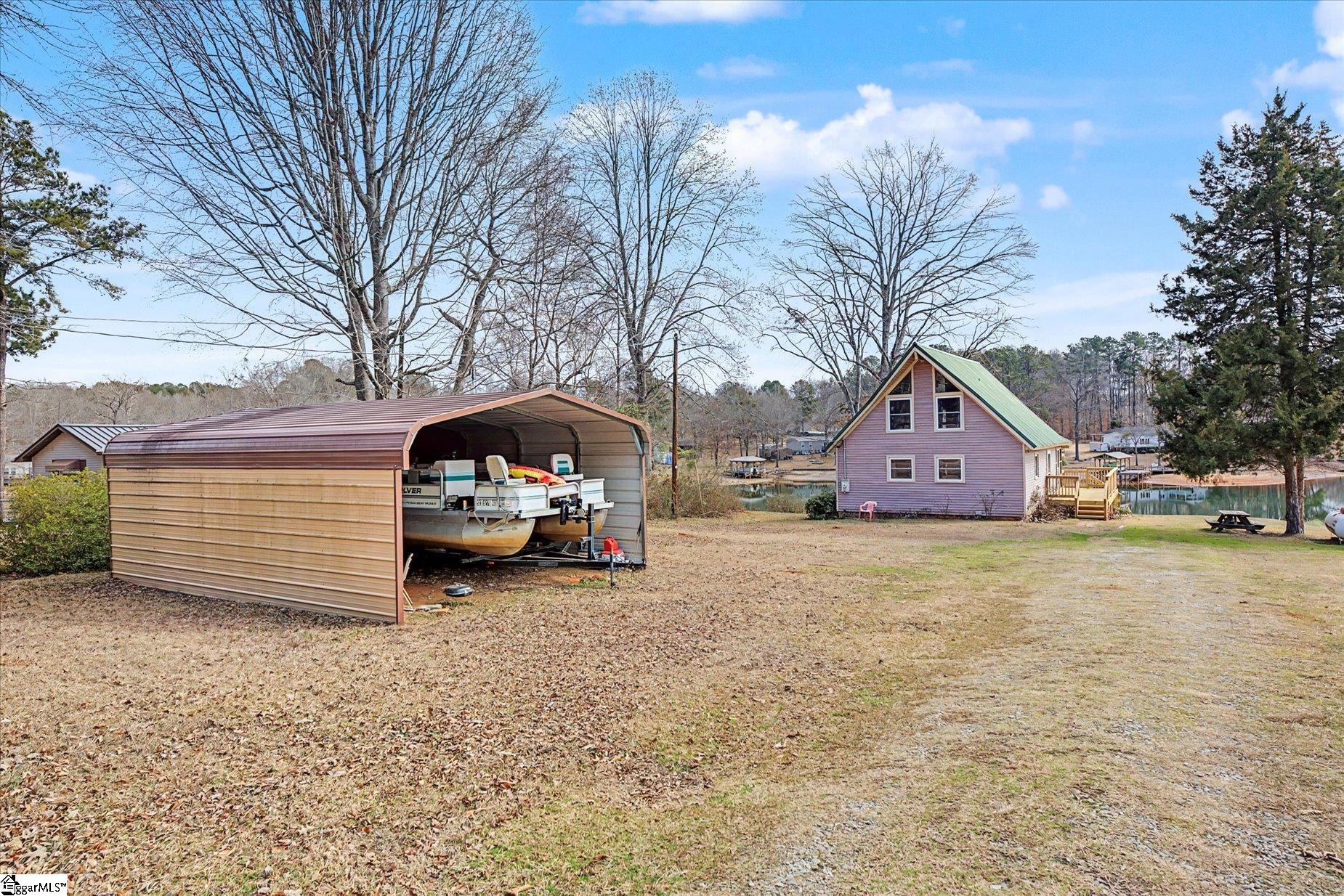 694 Holloway Cove Road Property Photo 22