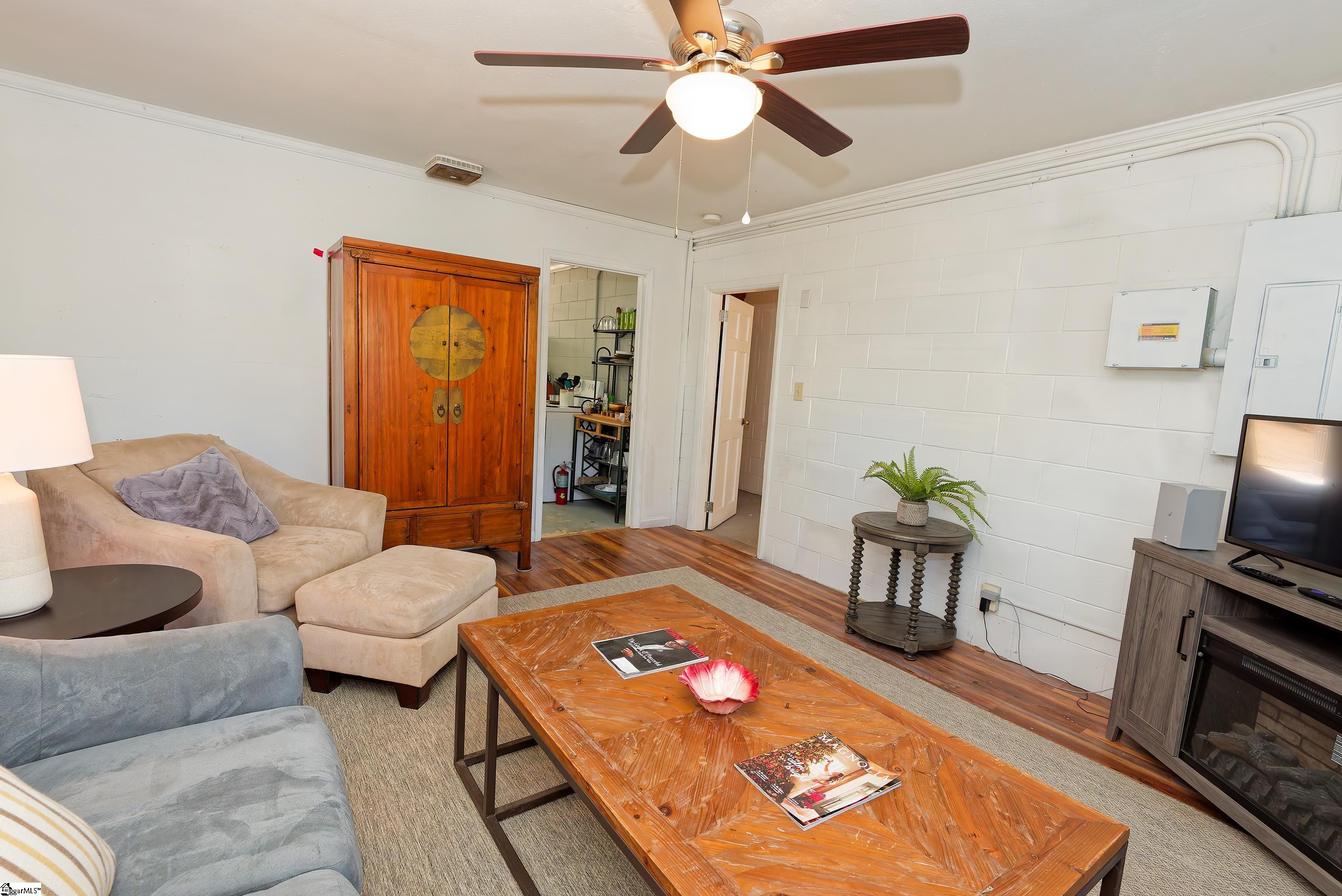 1242 Se Audubon Drive Property Photo 6