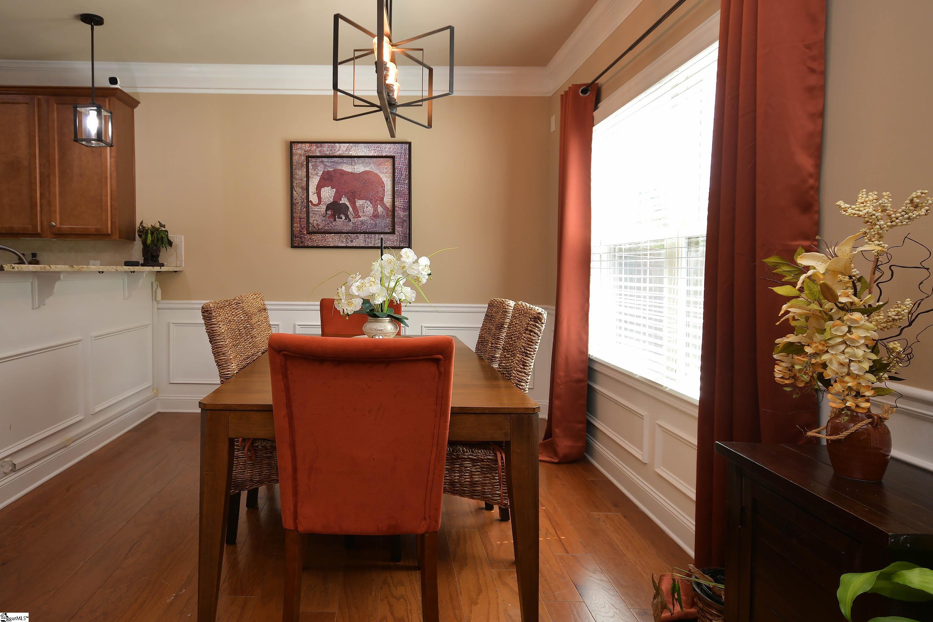 324 Barrett Chase Drive Property Photo 9
