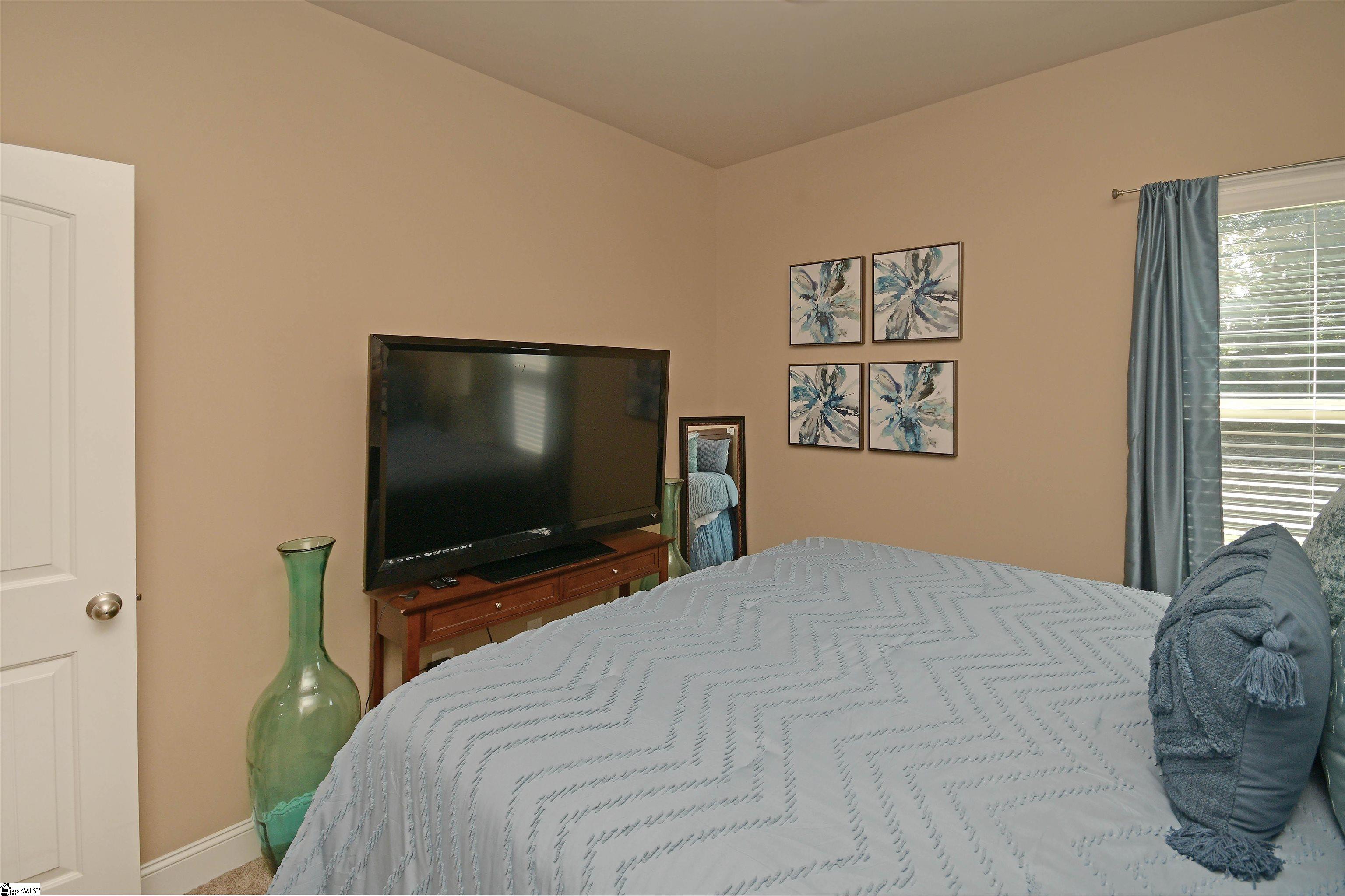 324 Barrett Chase Drive Property Photo 14