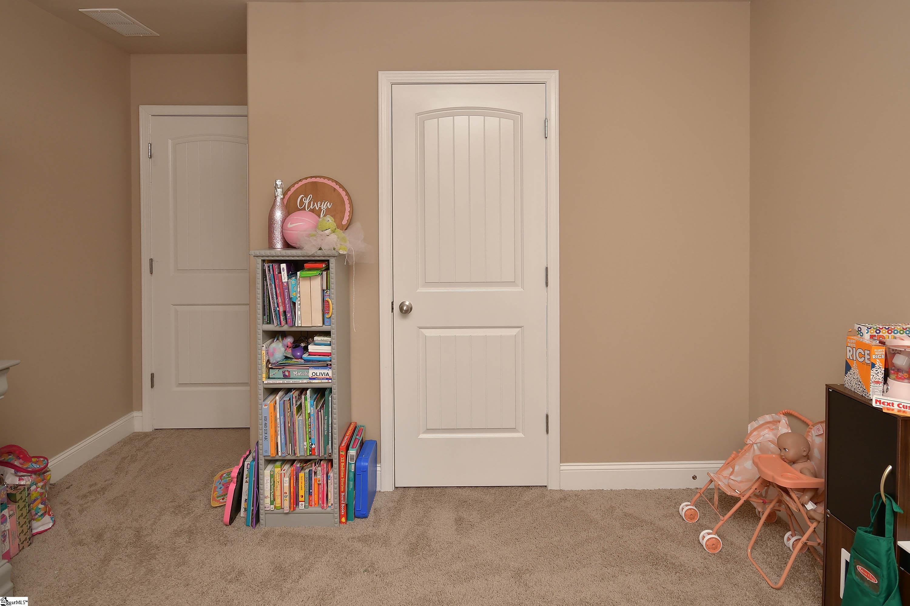 324 Barrett Chase Drive Property Photo 34