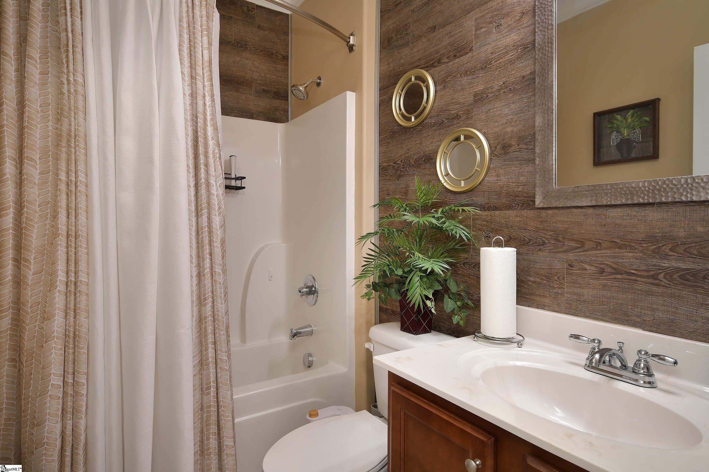 324 Barrett Chase Drive Property Photo 35