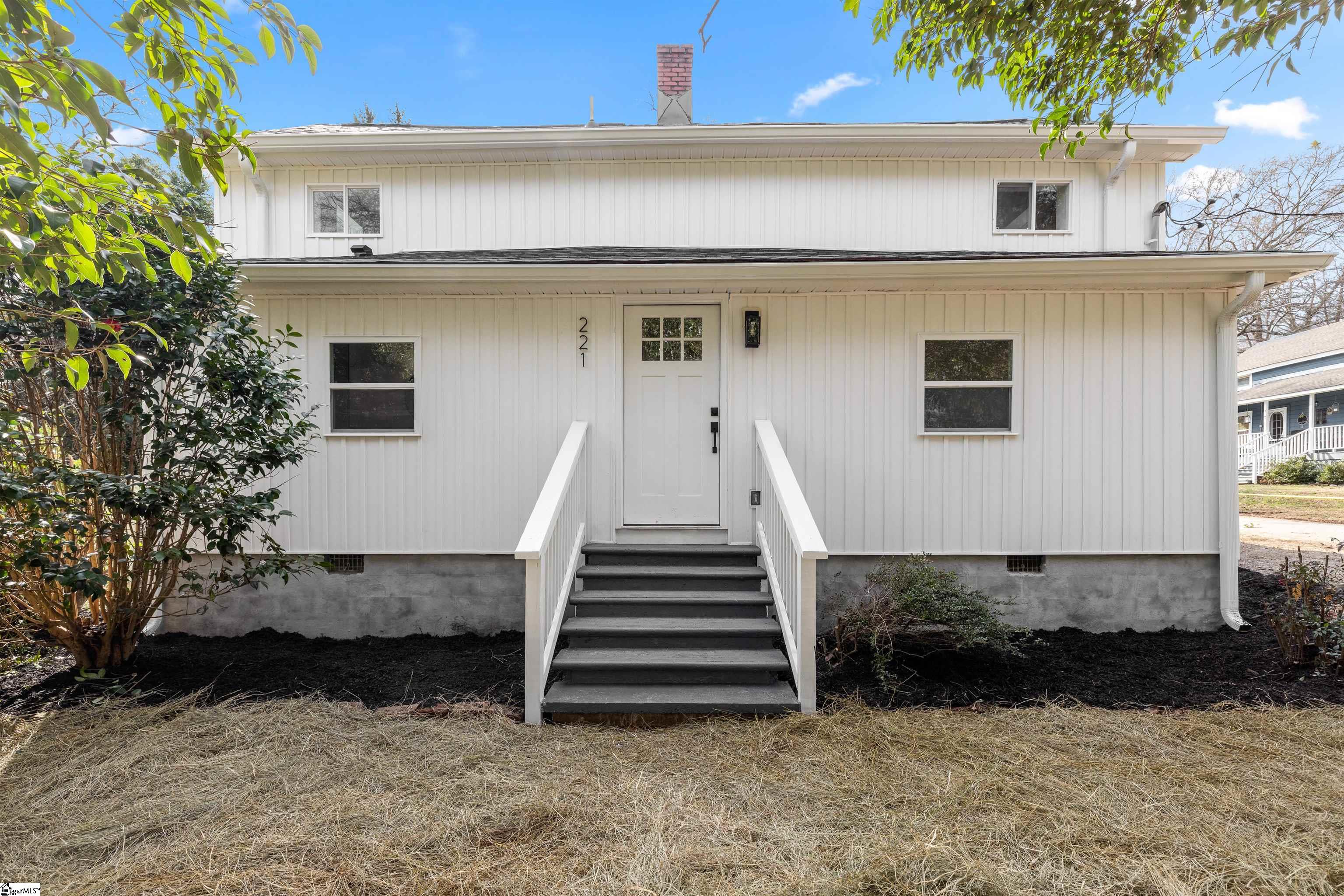 221 Calvert Street Property Photo 6