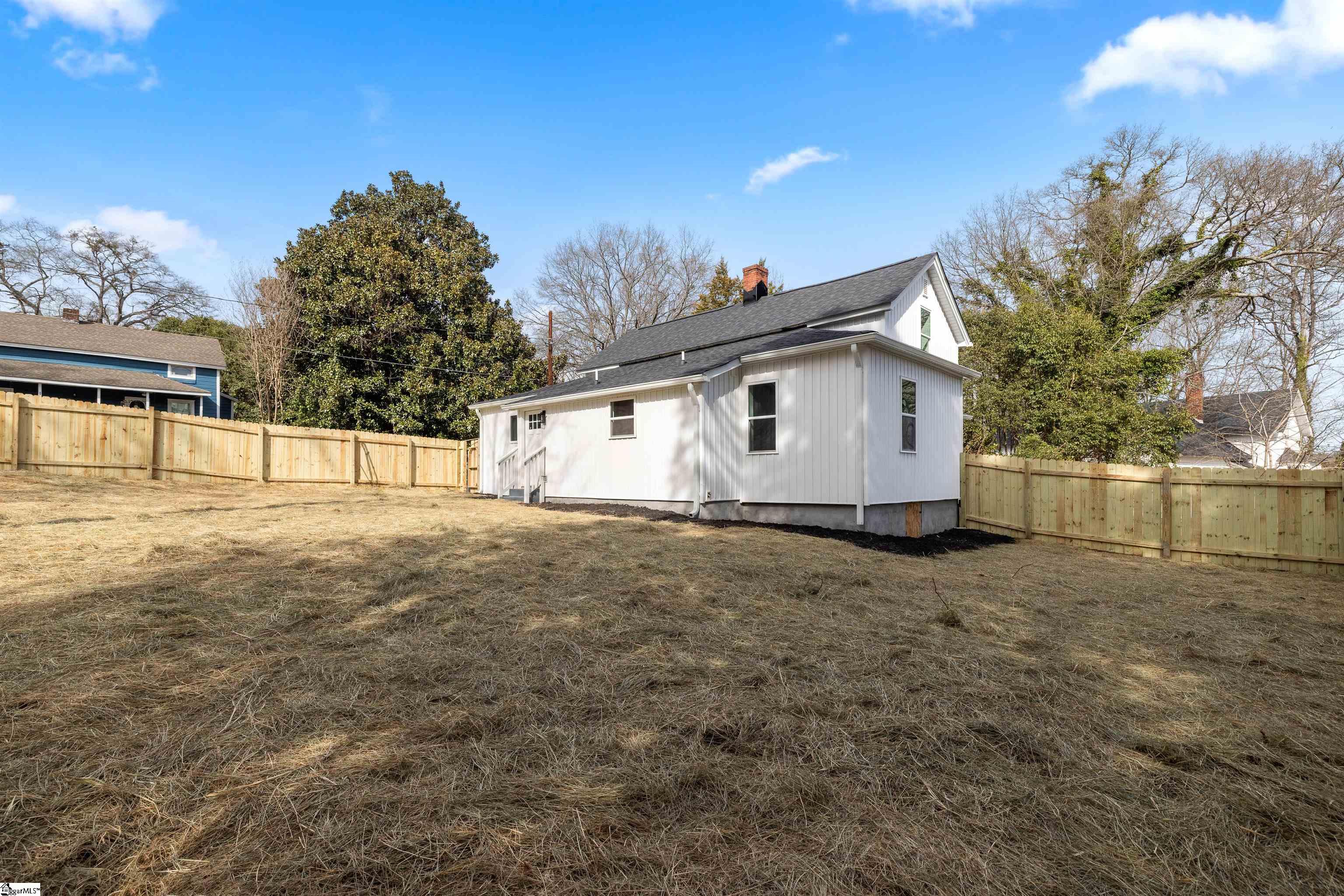 221 Calvert Street Property Photo 10