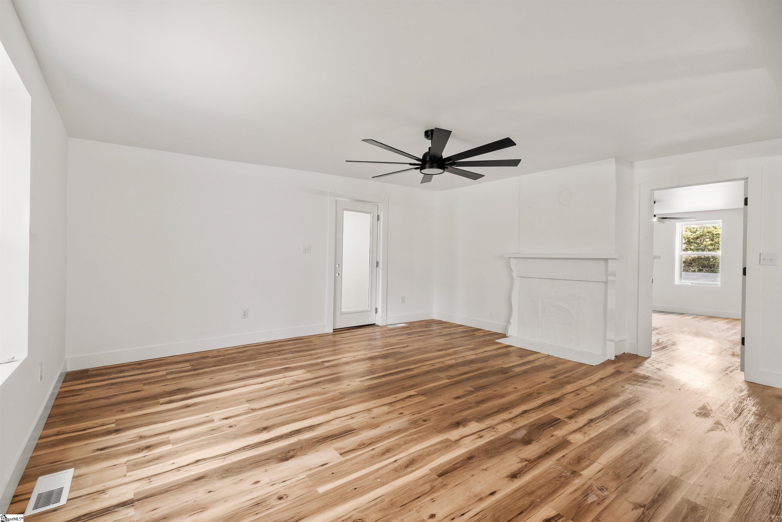 221 Calvert Street Property Photo 14