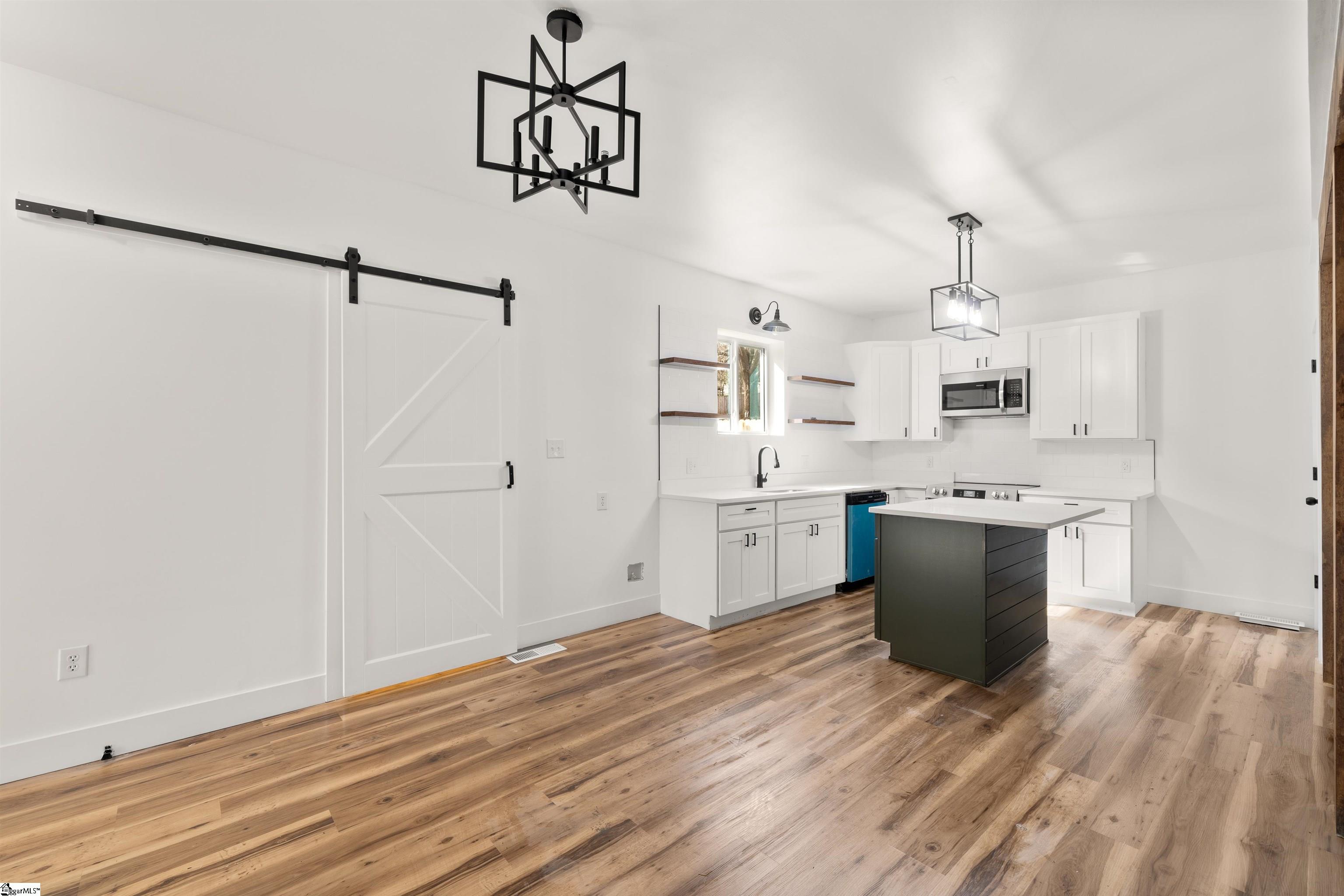 221 Calvert Street Property Photo 32