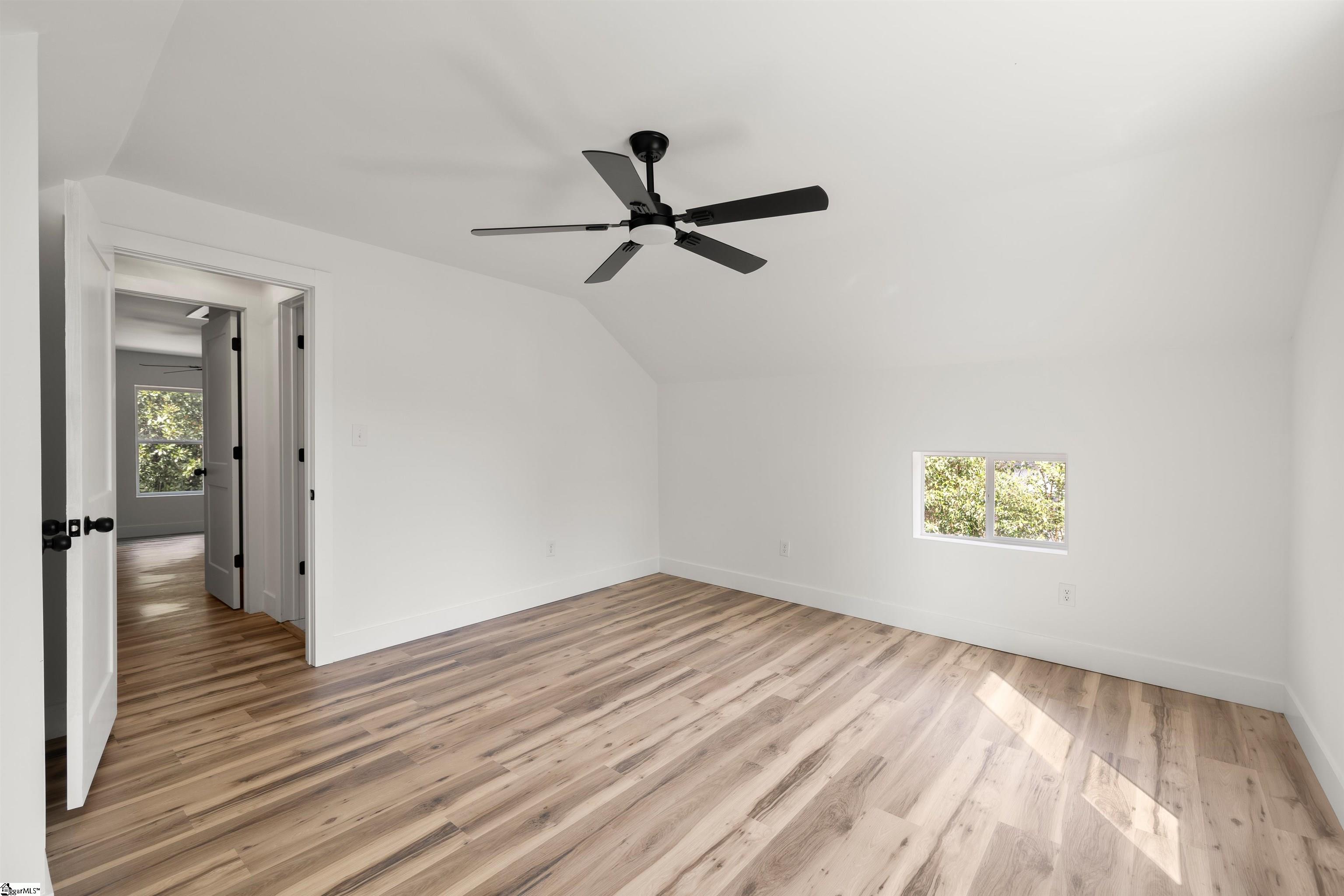221 Calvert Street Property Photo 35