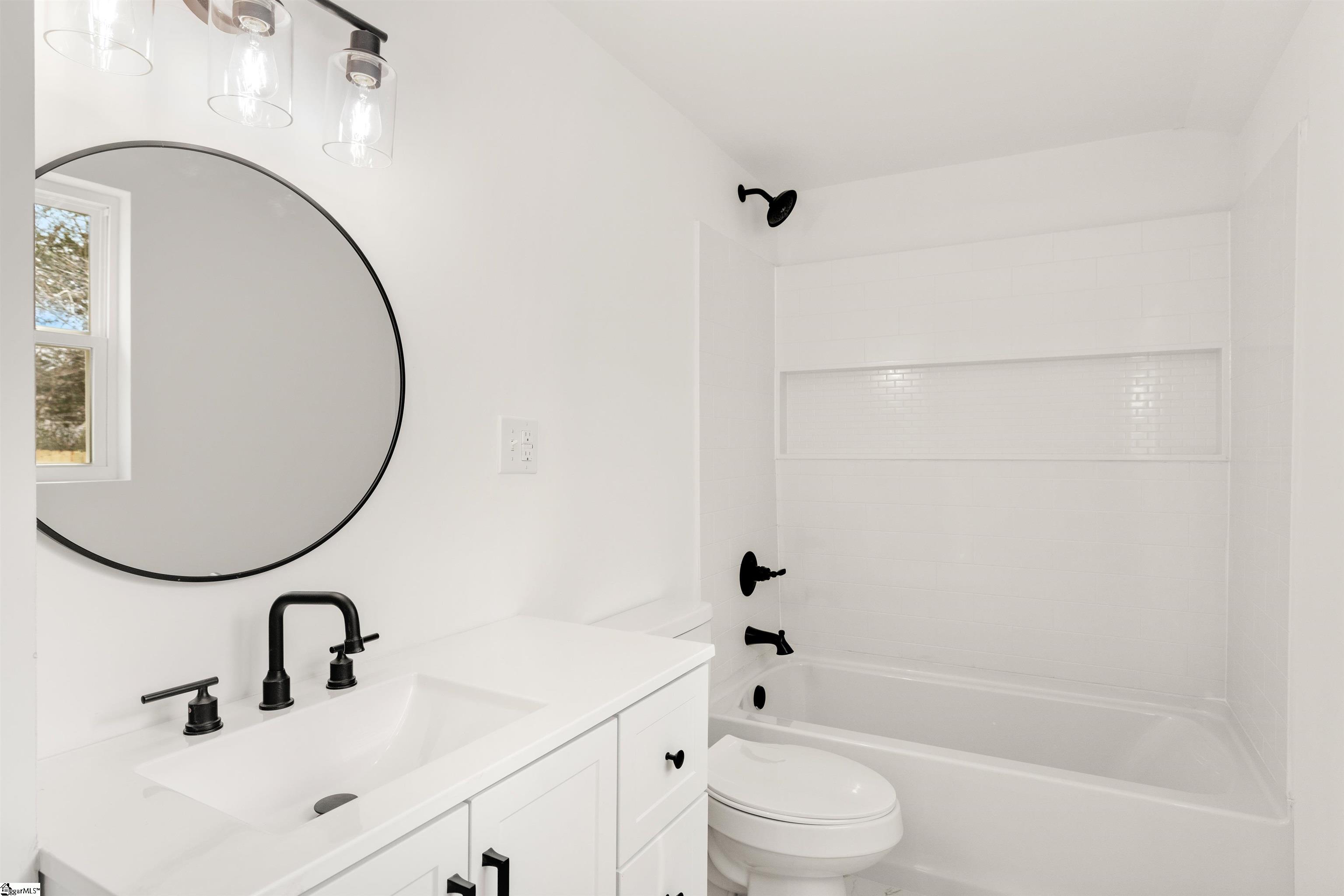 221 Calvert Street Property Photo 39
