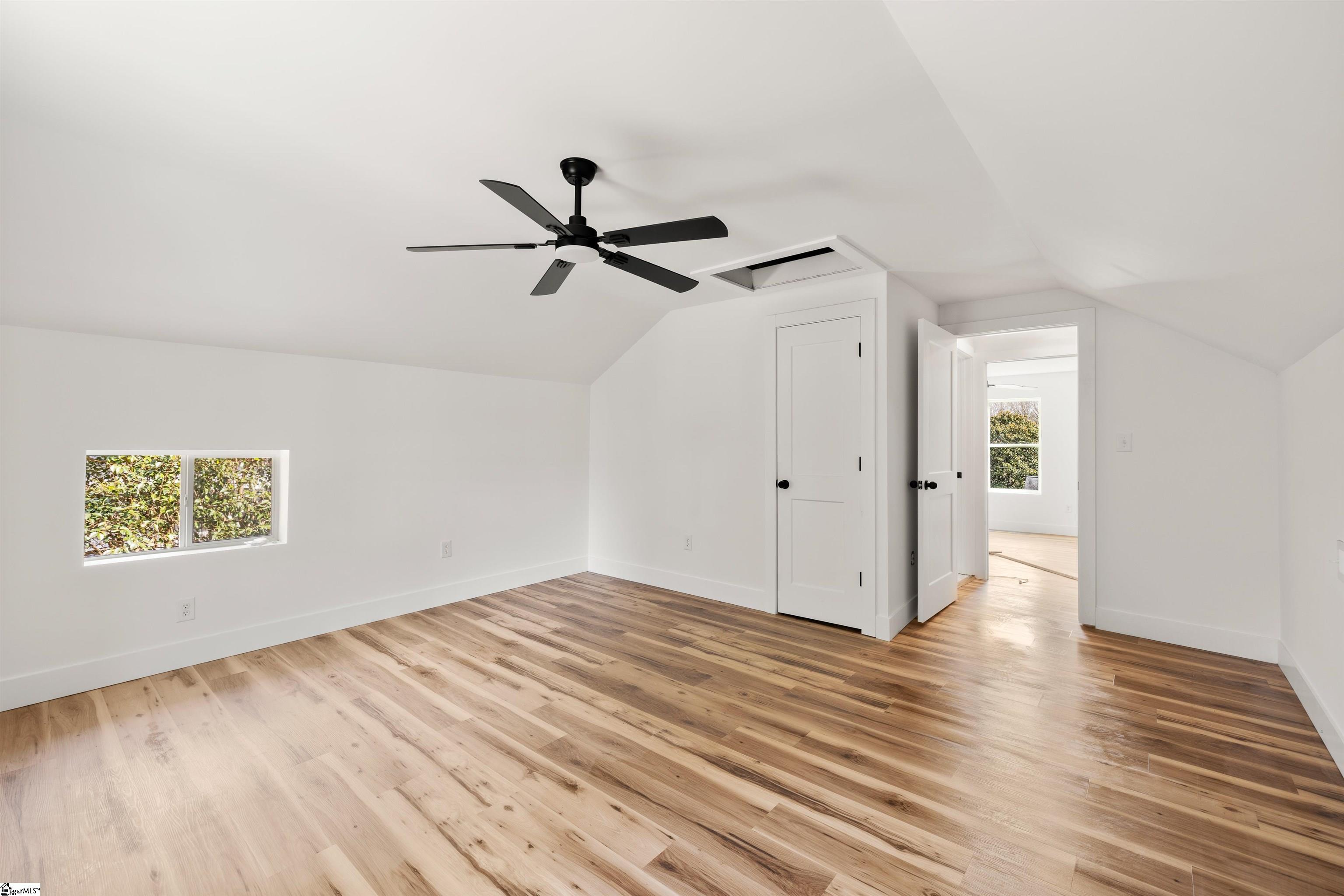 221 Calvert Street Property Photo 40