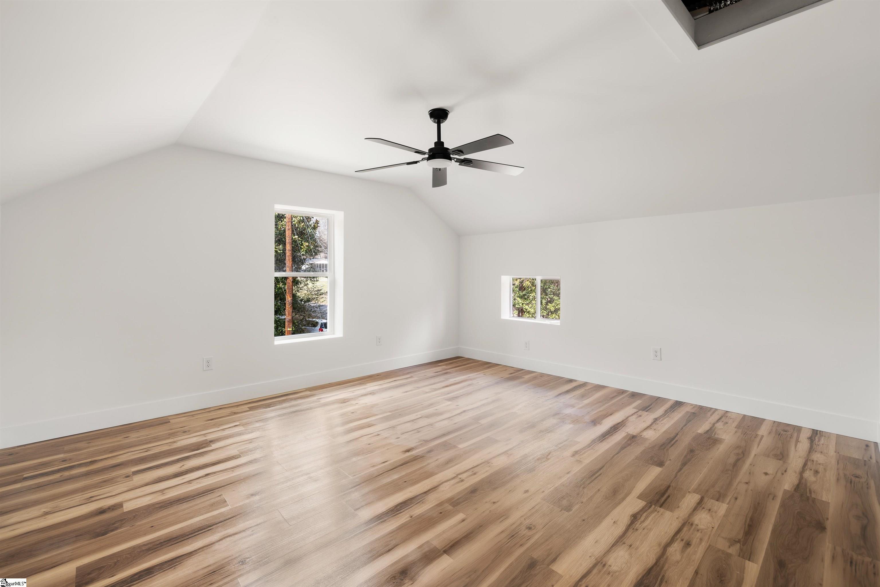 221 Calvert Street Property Photo 41