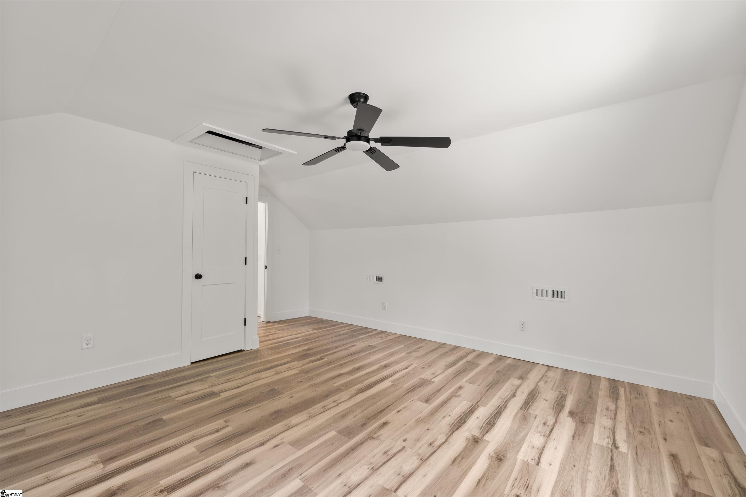 221 Calvert Street Property Photo 42