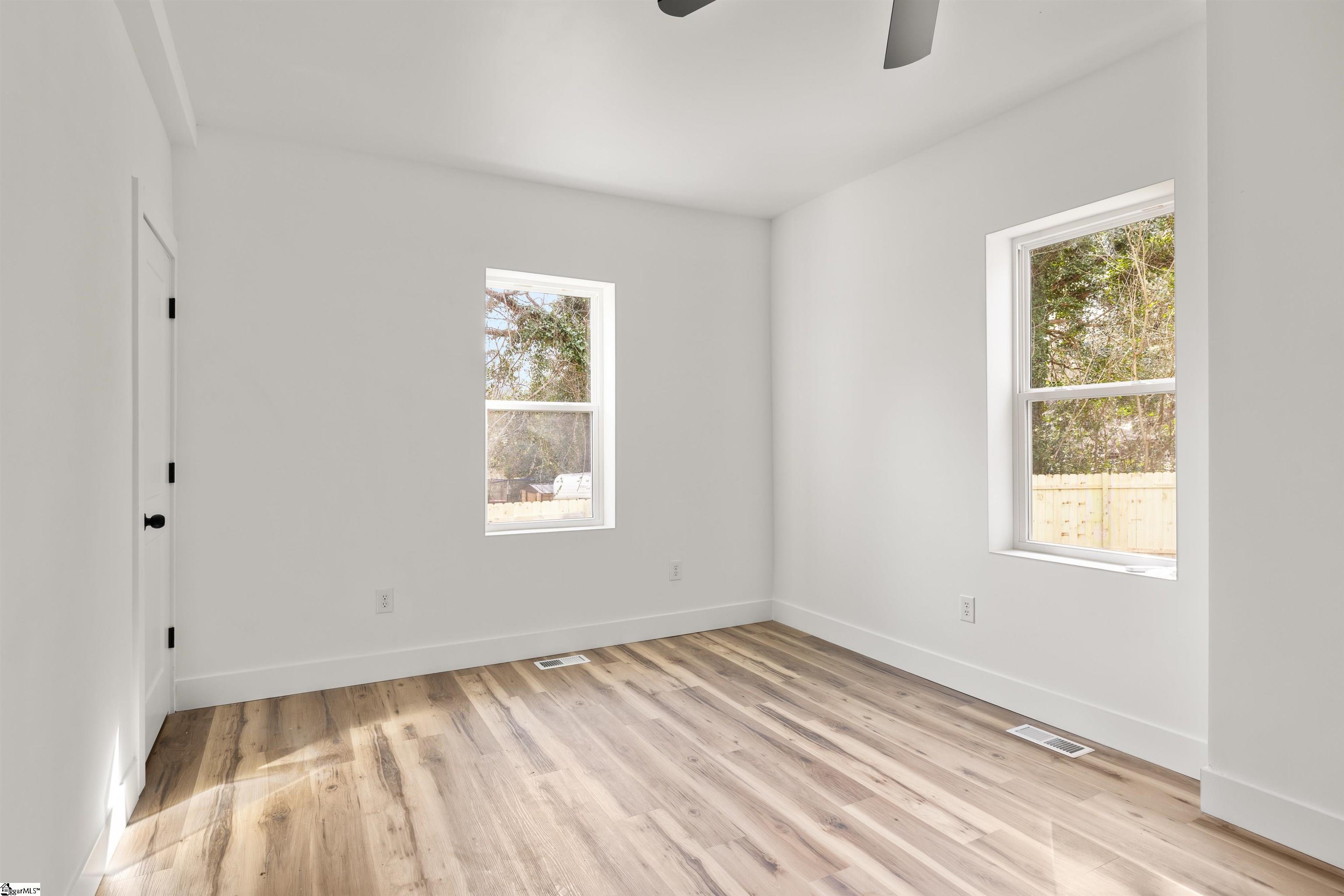 221 Calvert Street Property Photo 44
