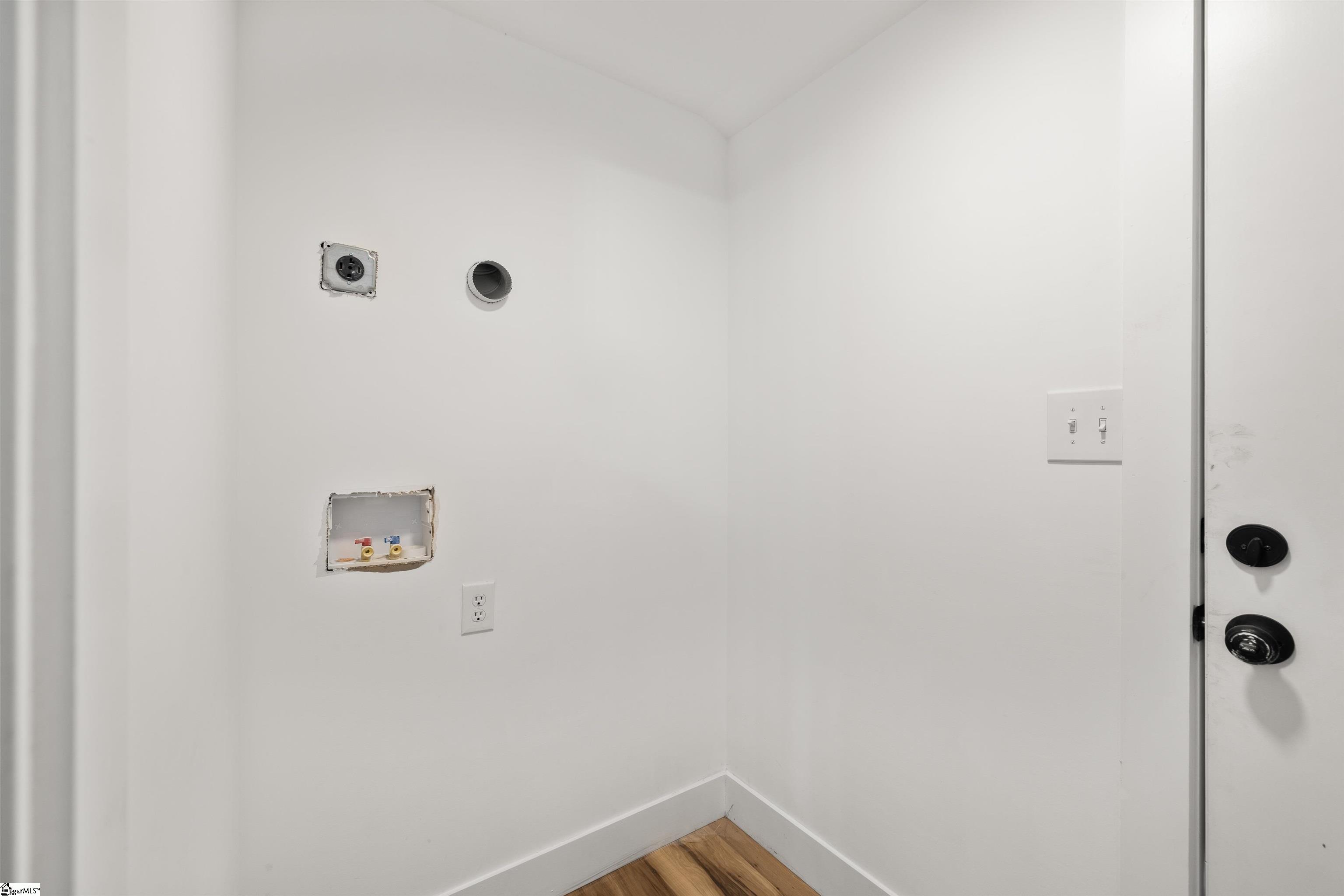 221 Calvert Street Property Photo 46