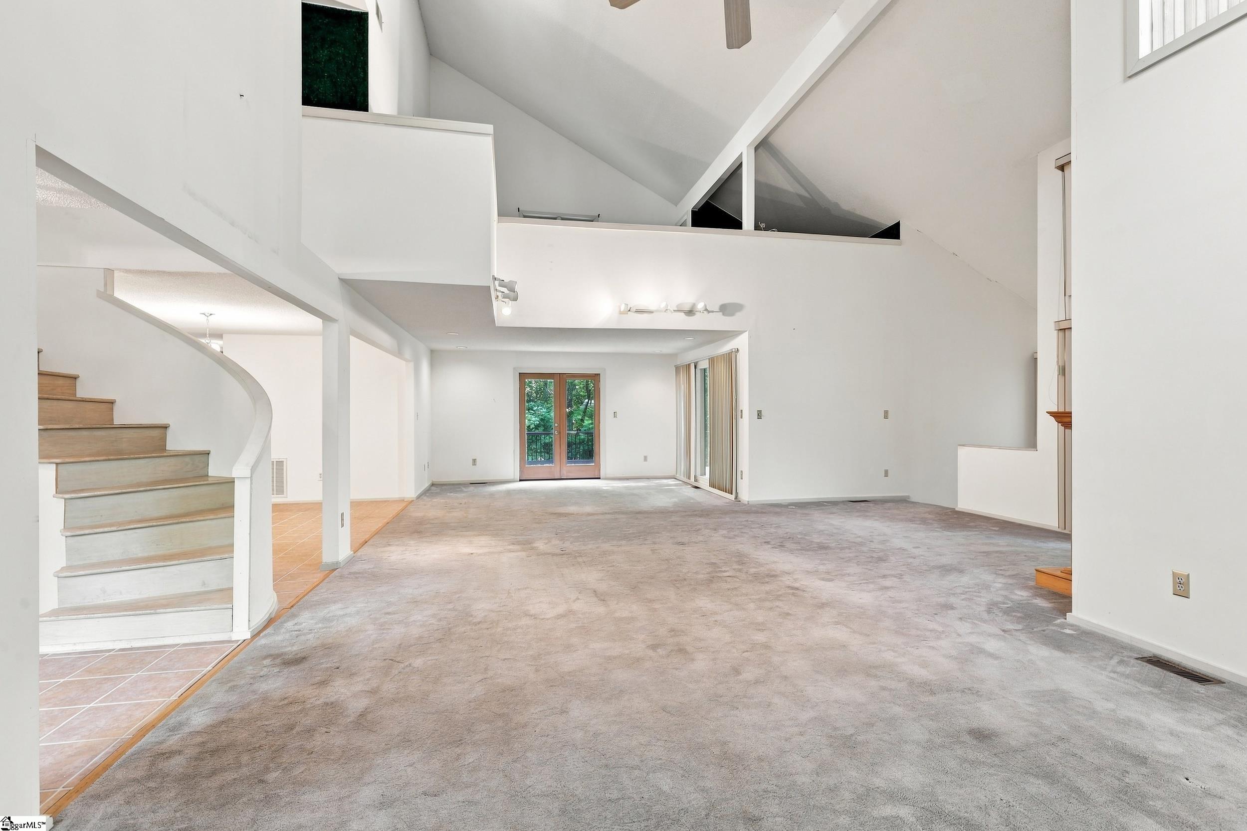 47 Green Valley Road Property Photo 4