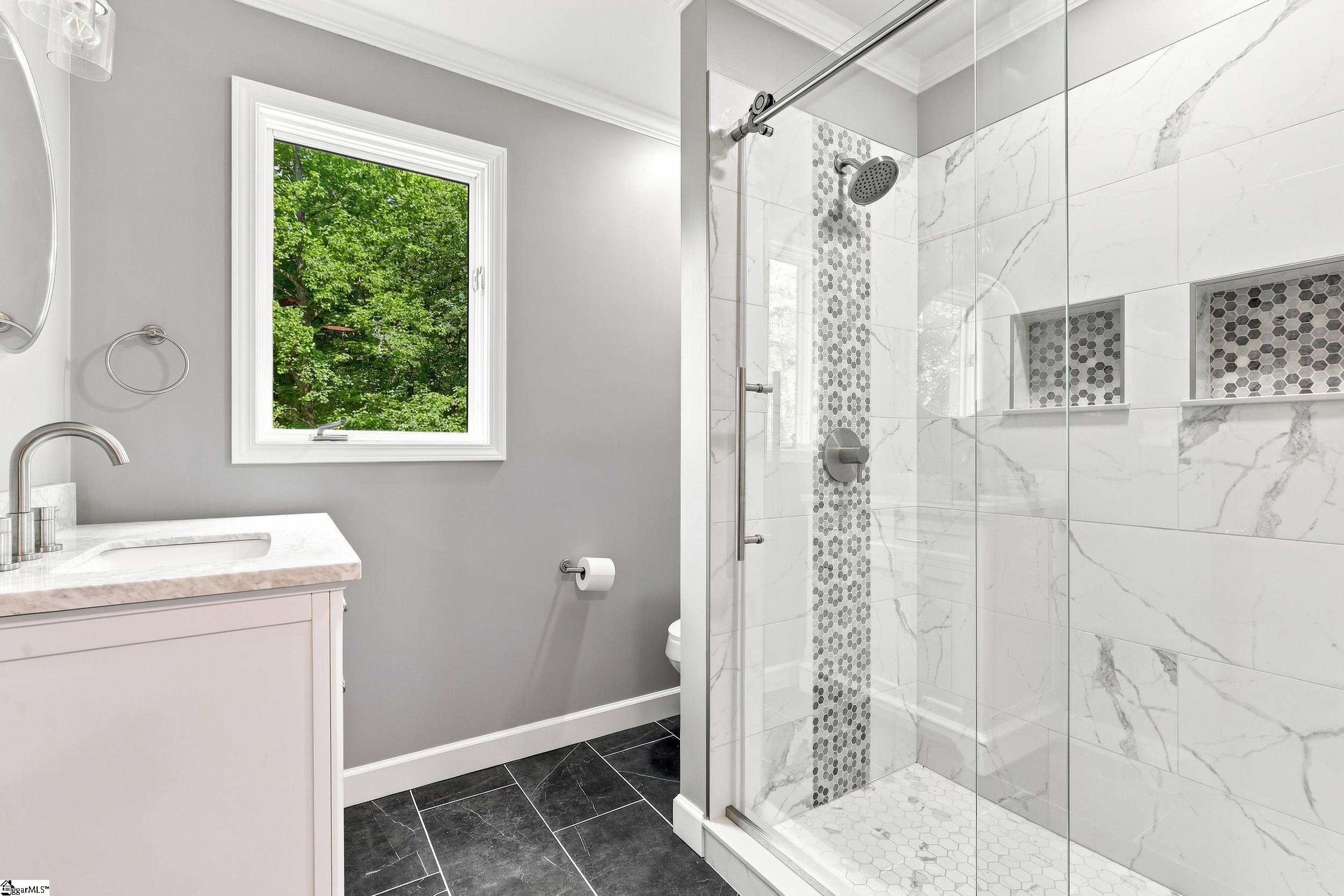 47 Green Valley Road Property Photo 32