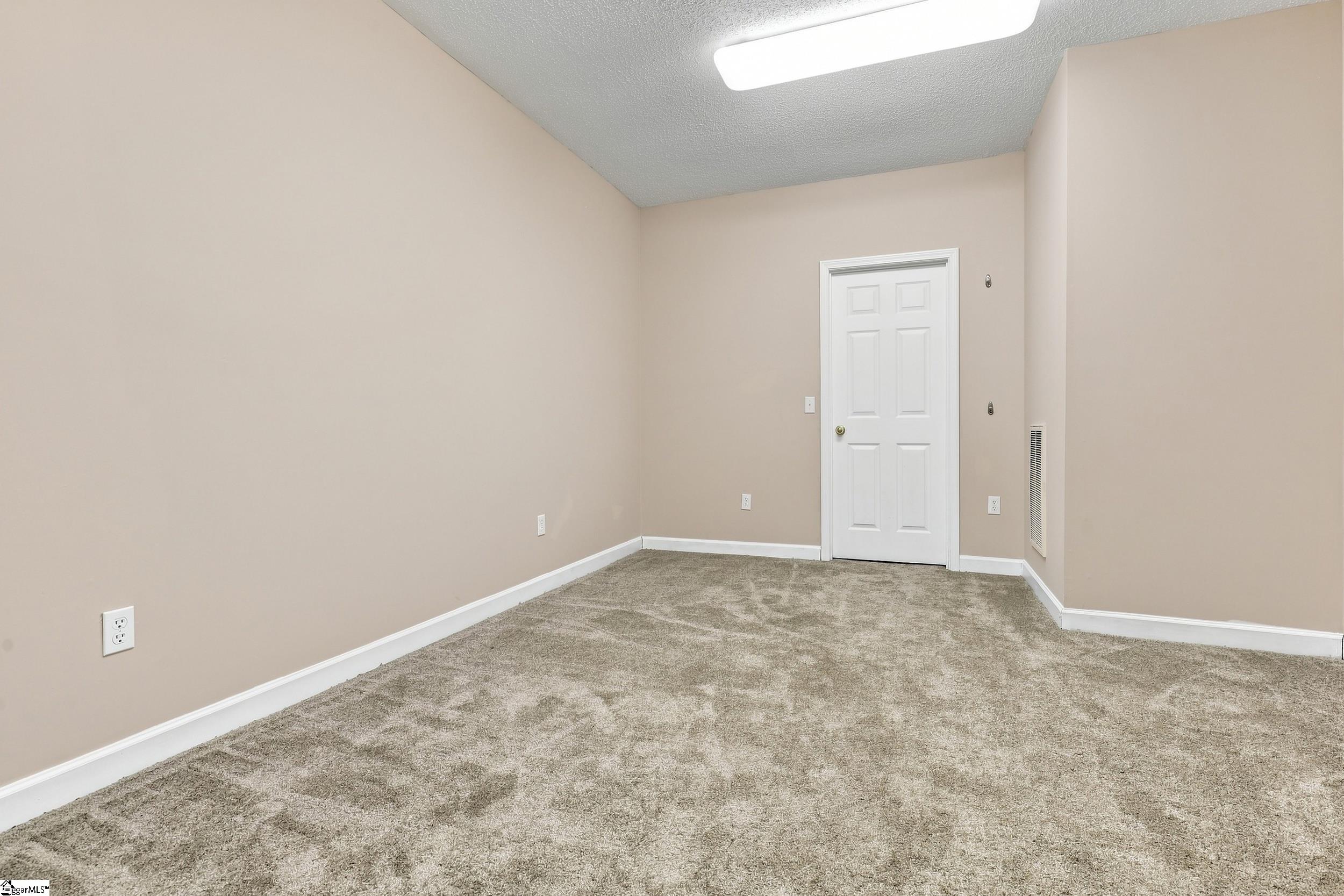 47 Green Valley Road Property Photo 34