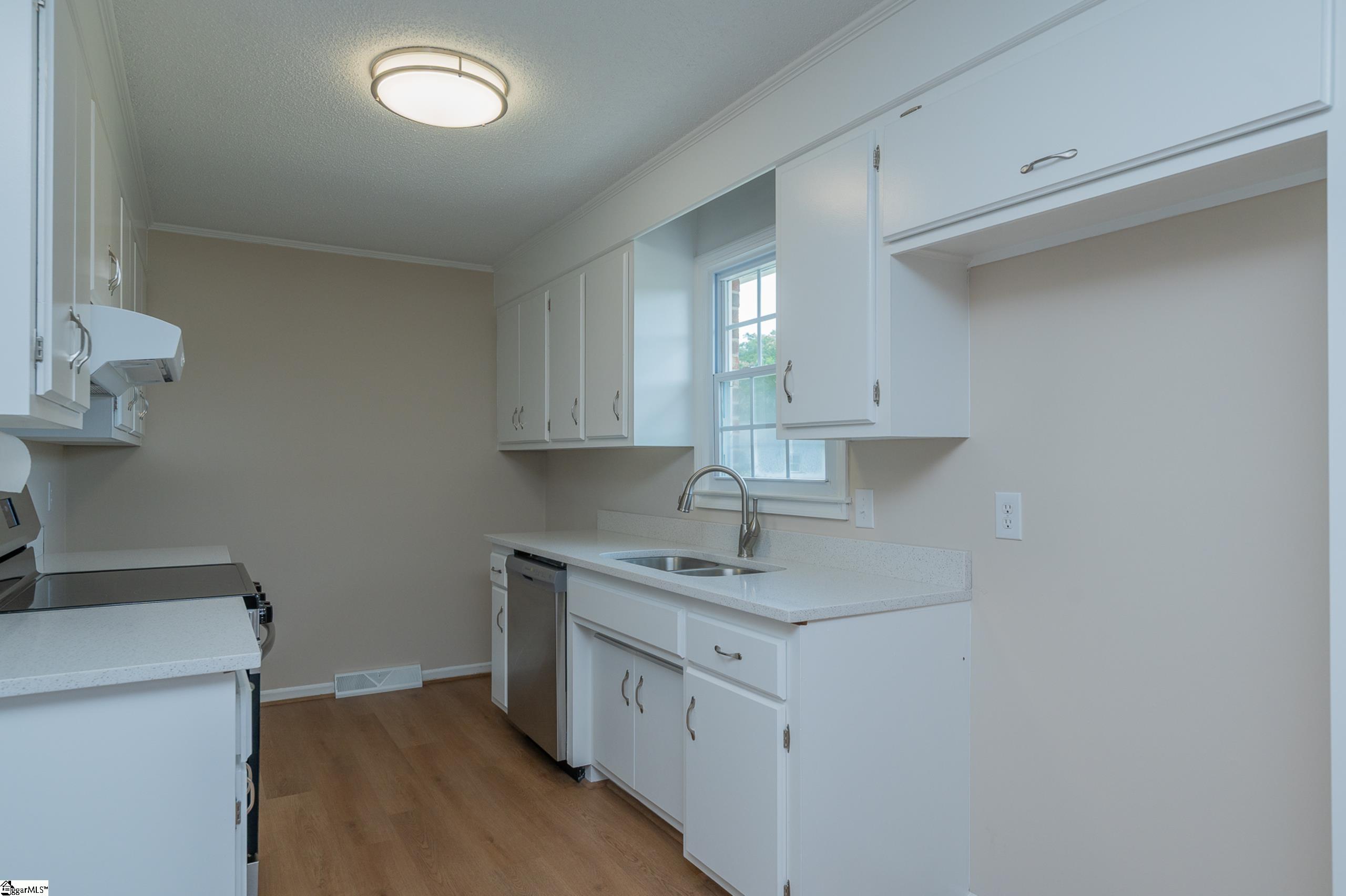 115 Wolfe Road Property Photo 11
