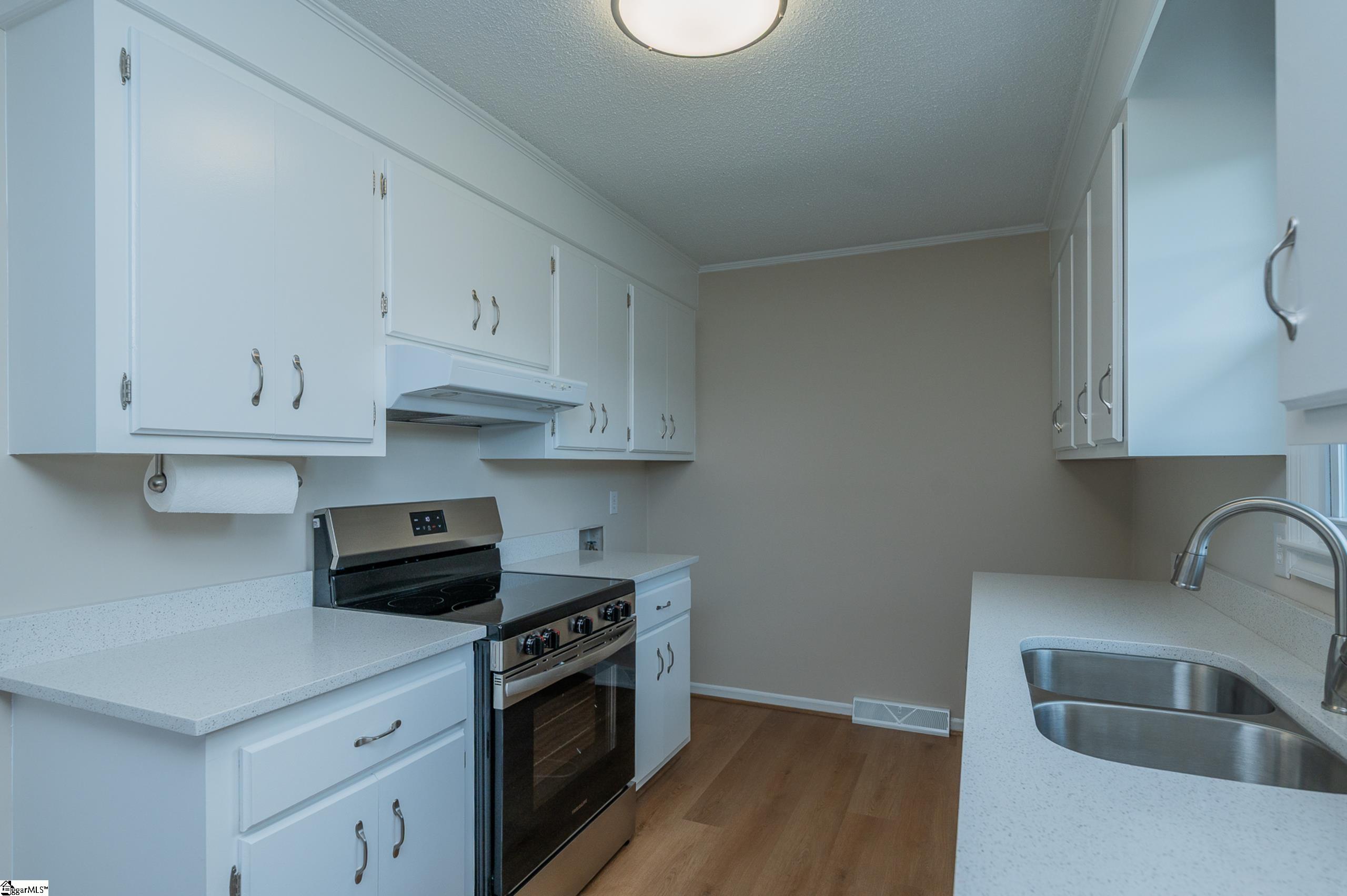 115 Wolfe Road Property Photo 12