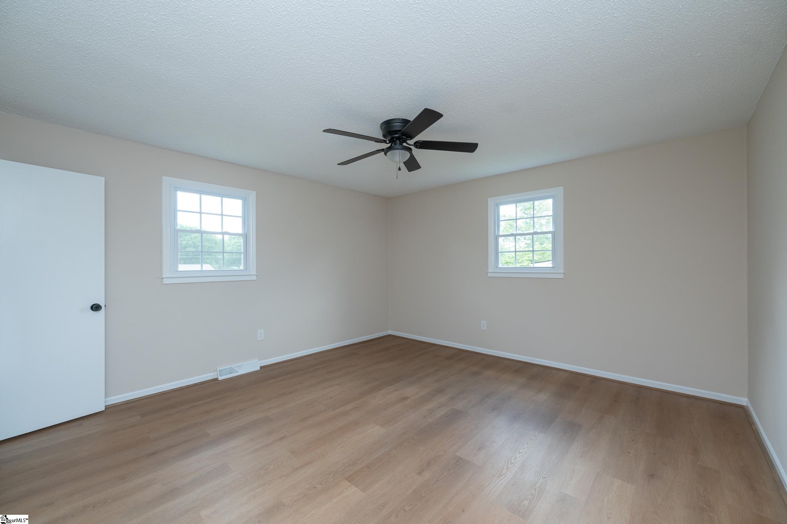 115 Wolfe Road Property Photo 15