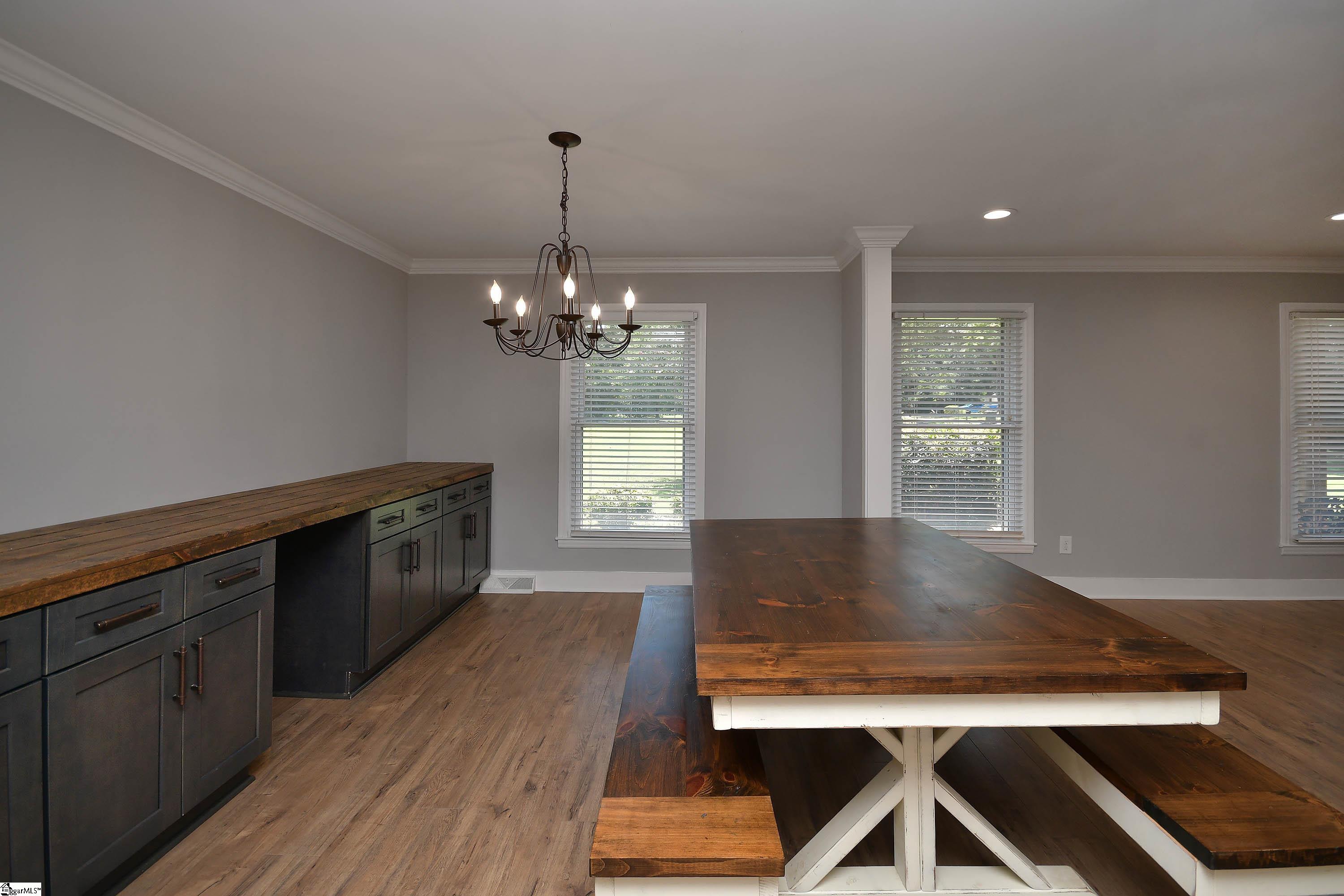 127 Rolling Green Circle Property Photo 10