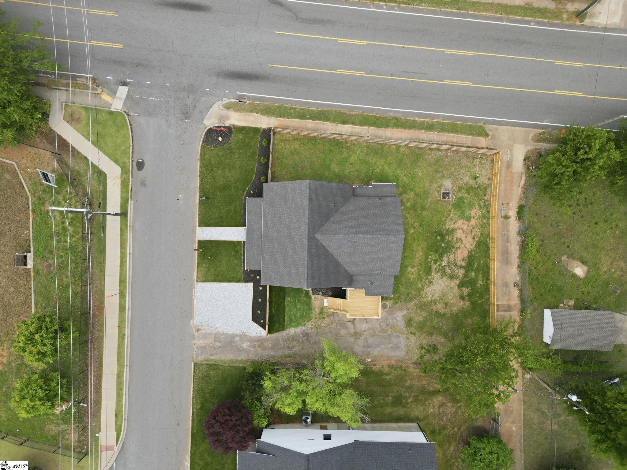 1 E 5th Street Property Photo 32