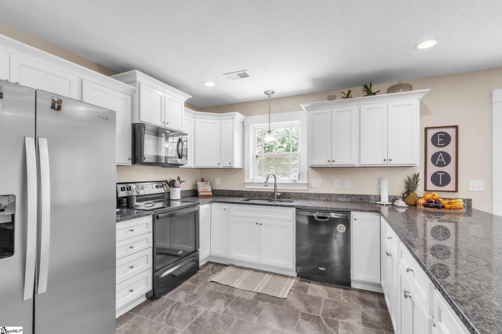 1664 Hannon Road Property Photo 11
