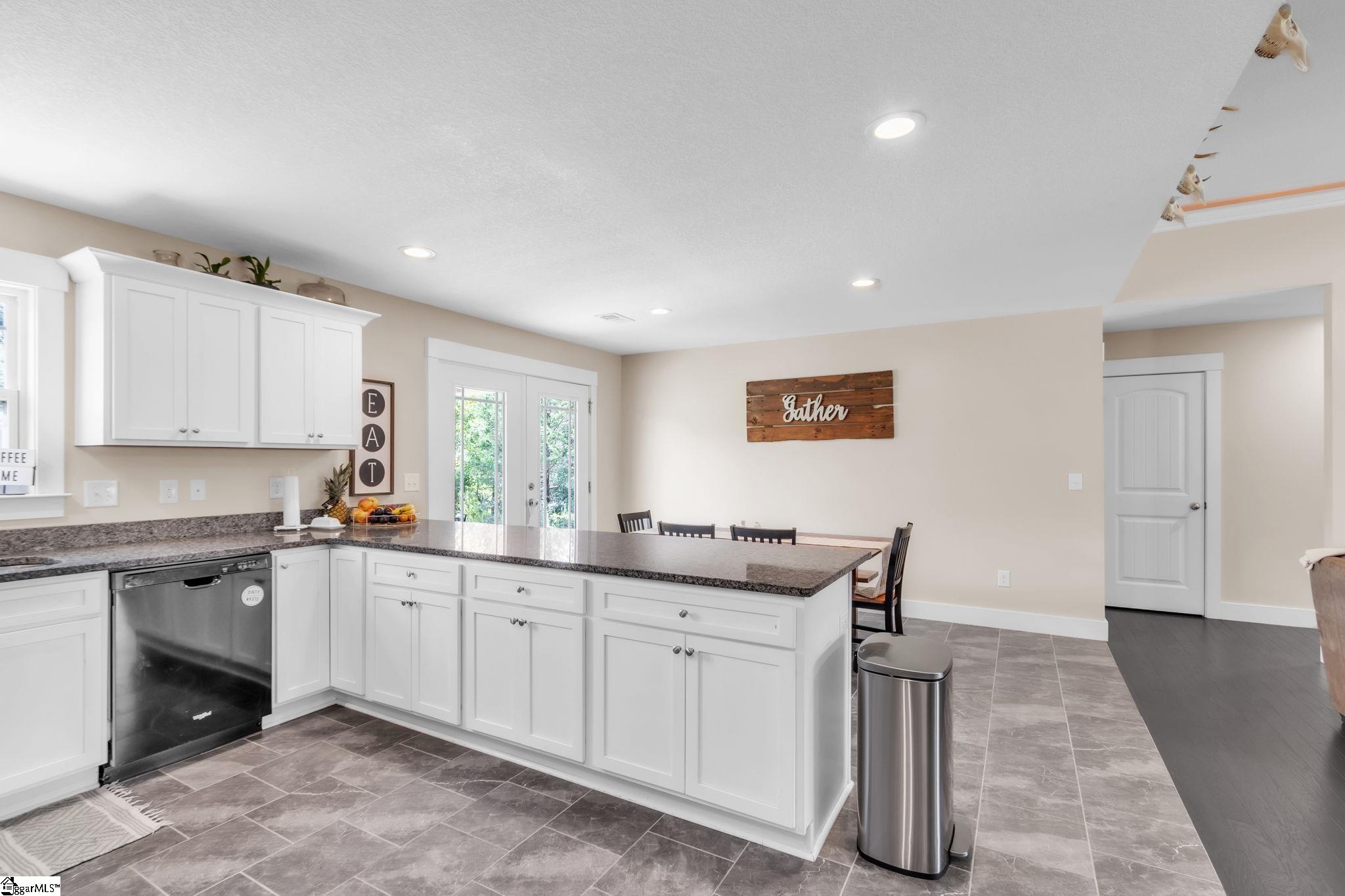 1664 Hannon Road Property Photo 12