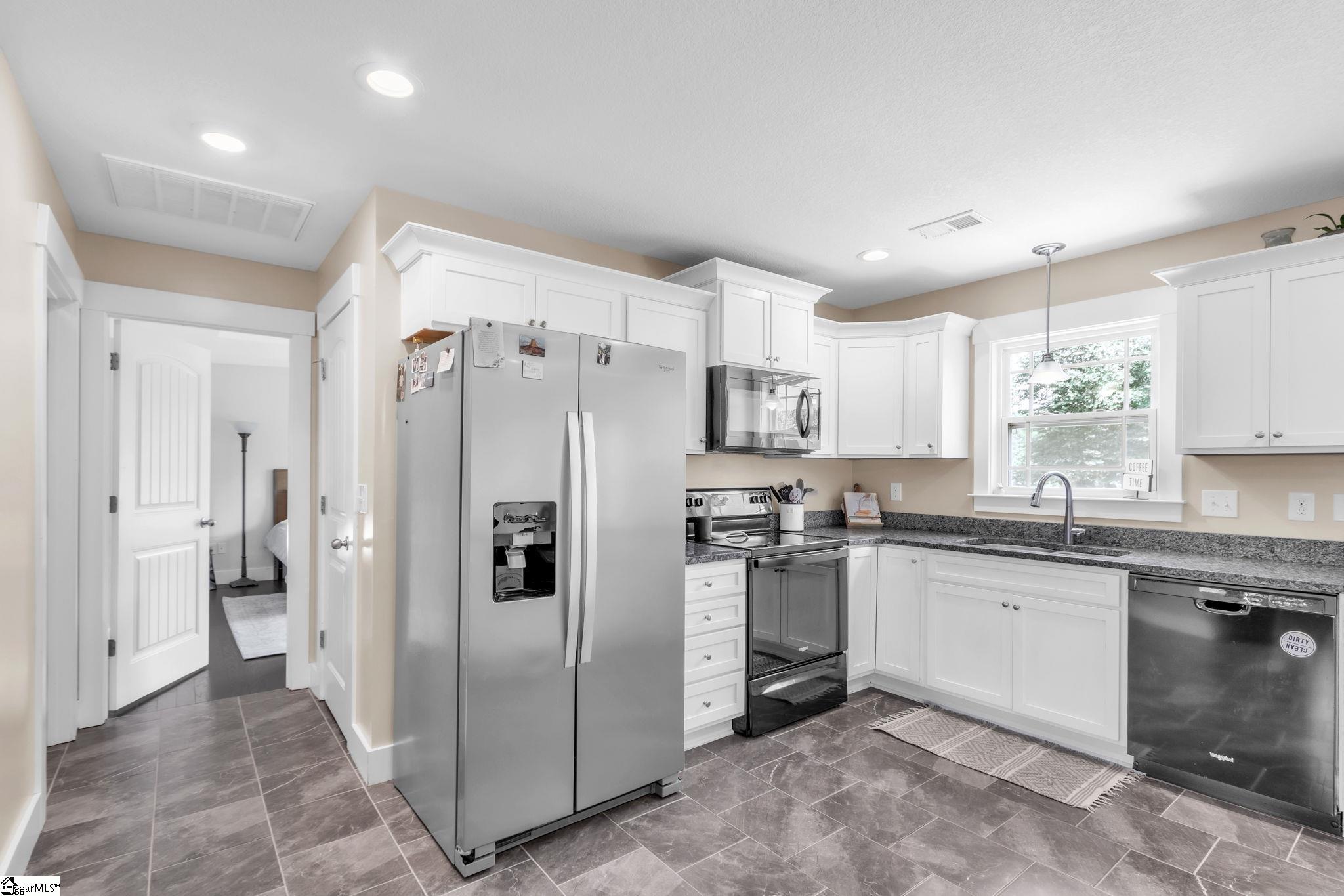 1664 Hannon Road Property Photo 13