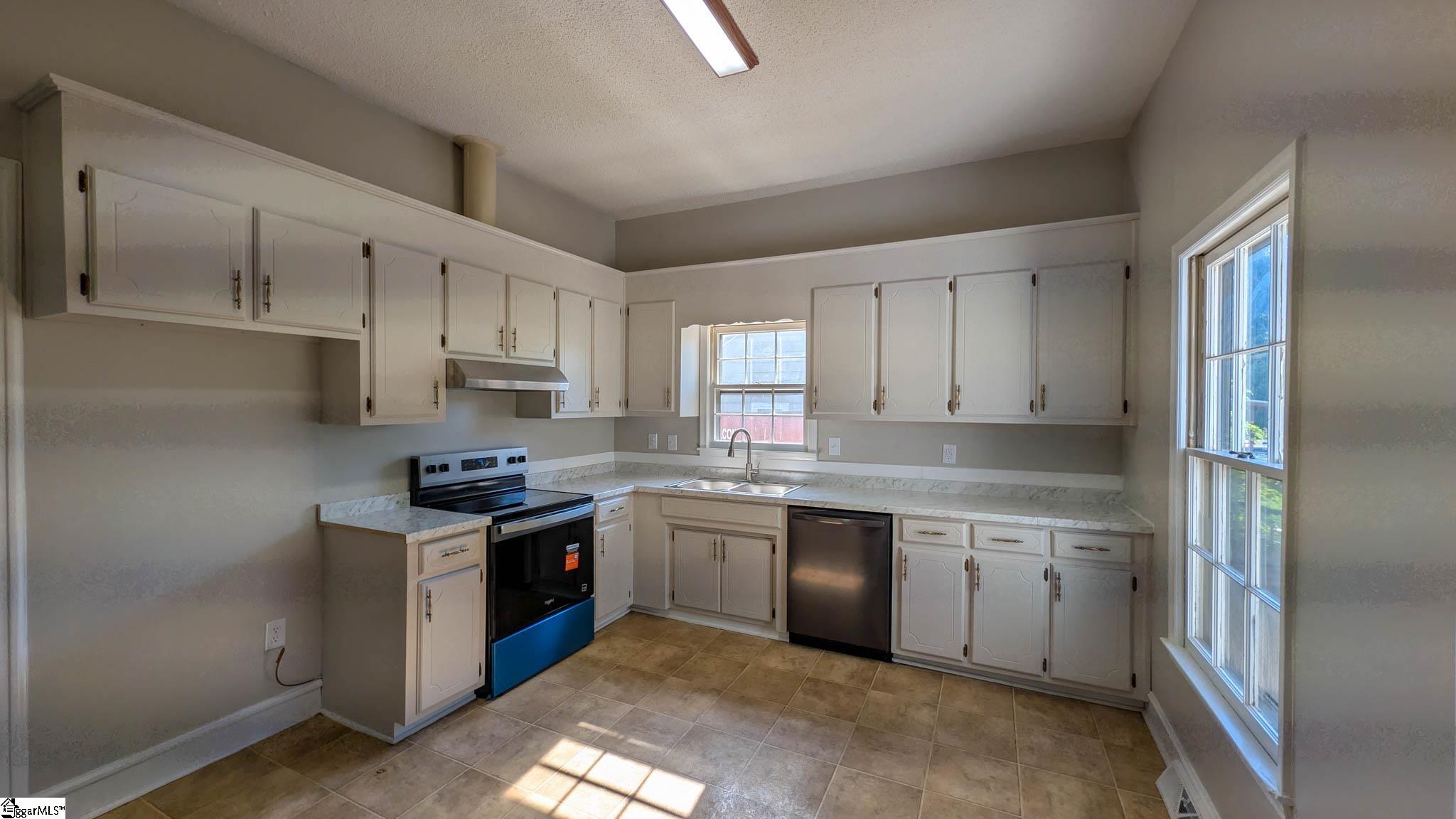 6 9th Street Property Photo 5