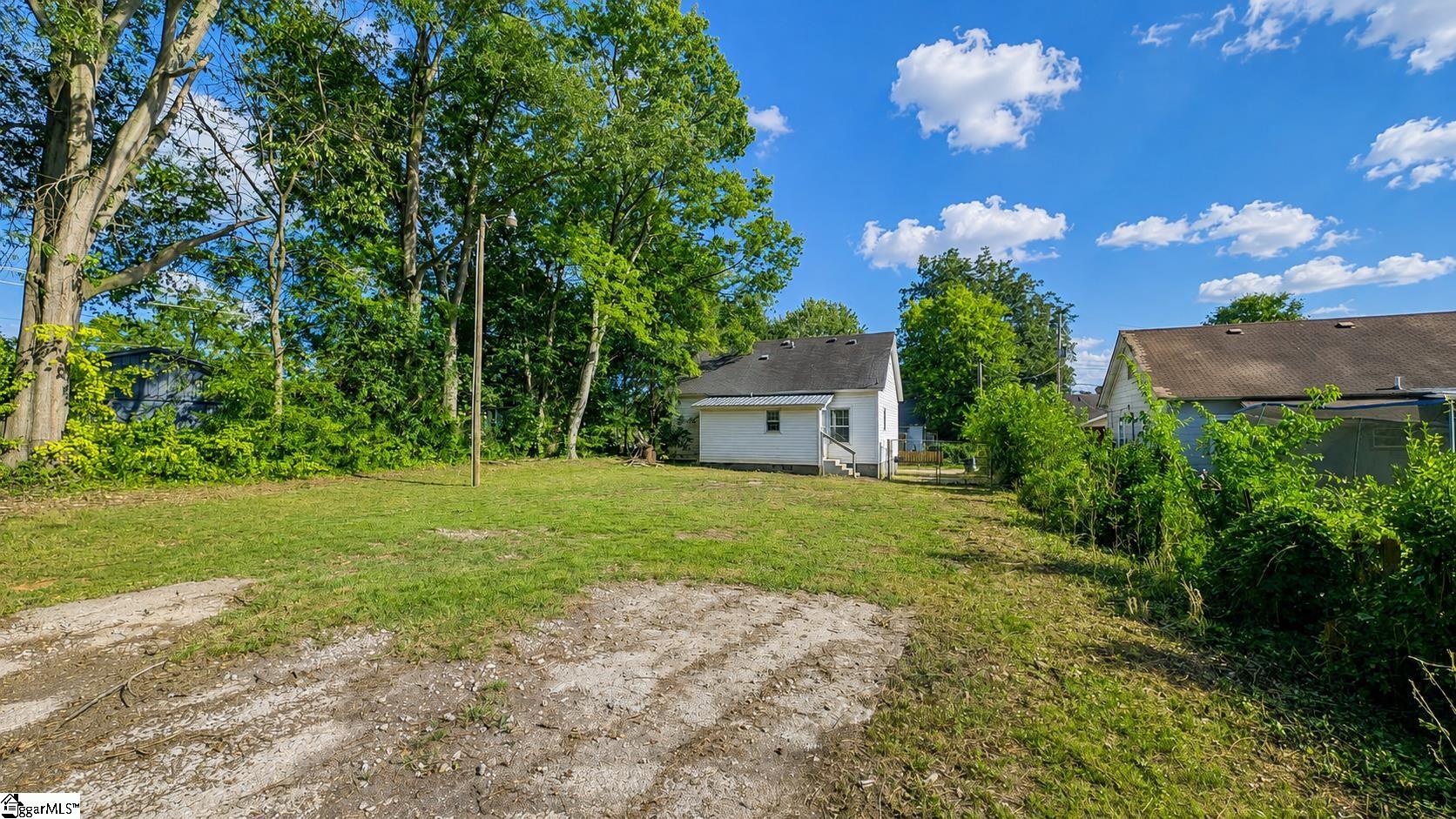 6 9th Street Property Photo 15