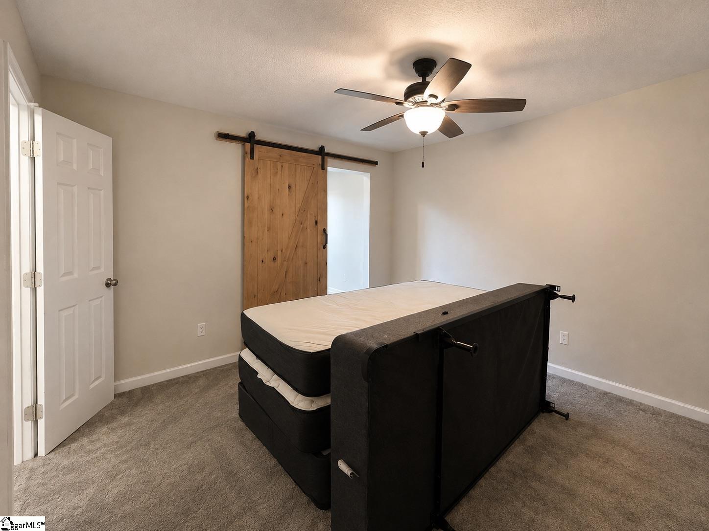 208 W North Avenue Property Photo 9