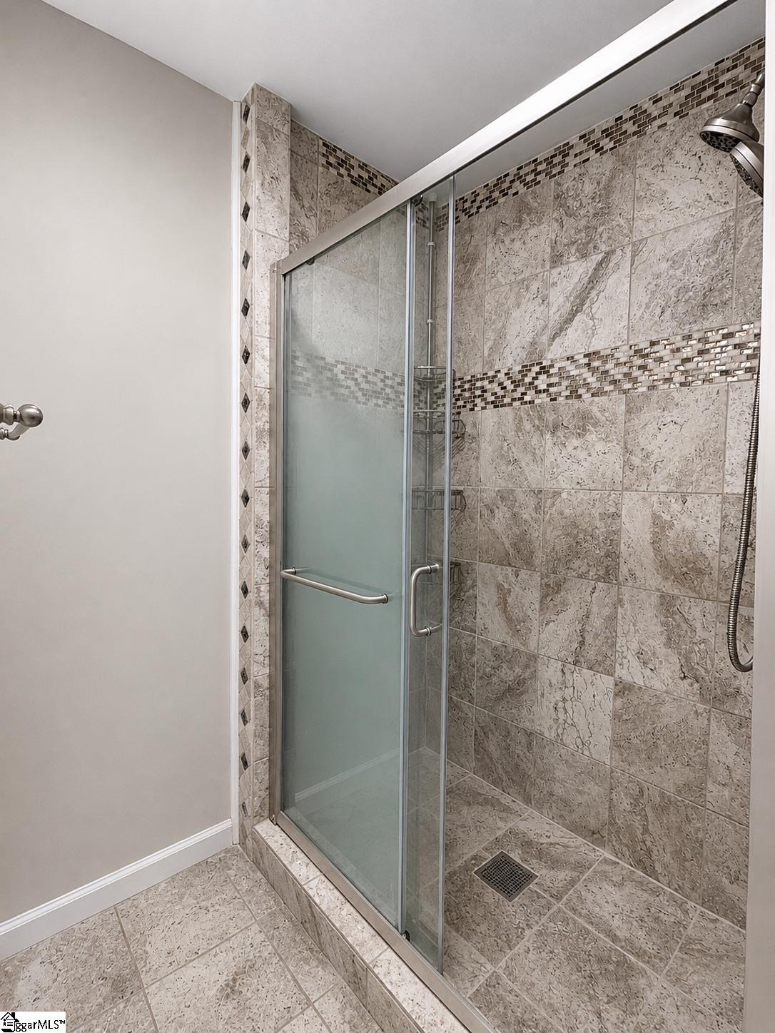 208 W North Avenue Property Photo 12